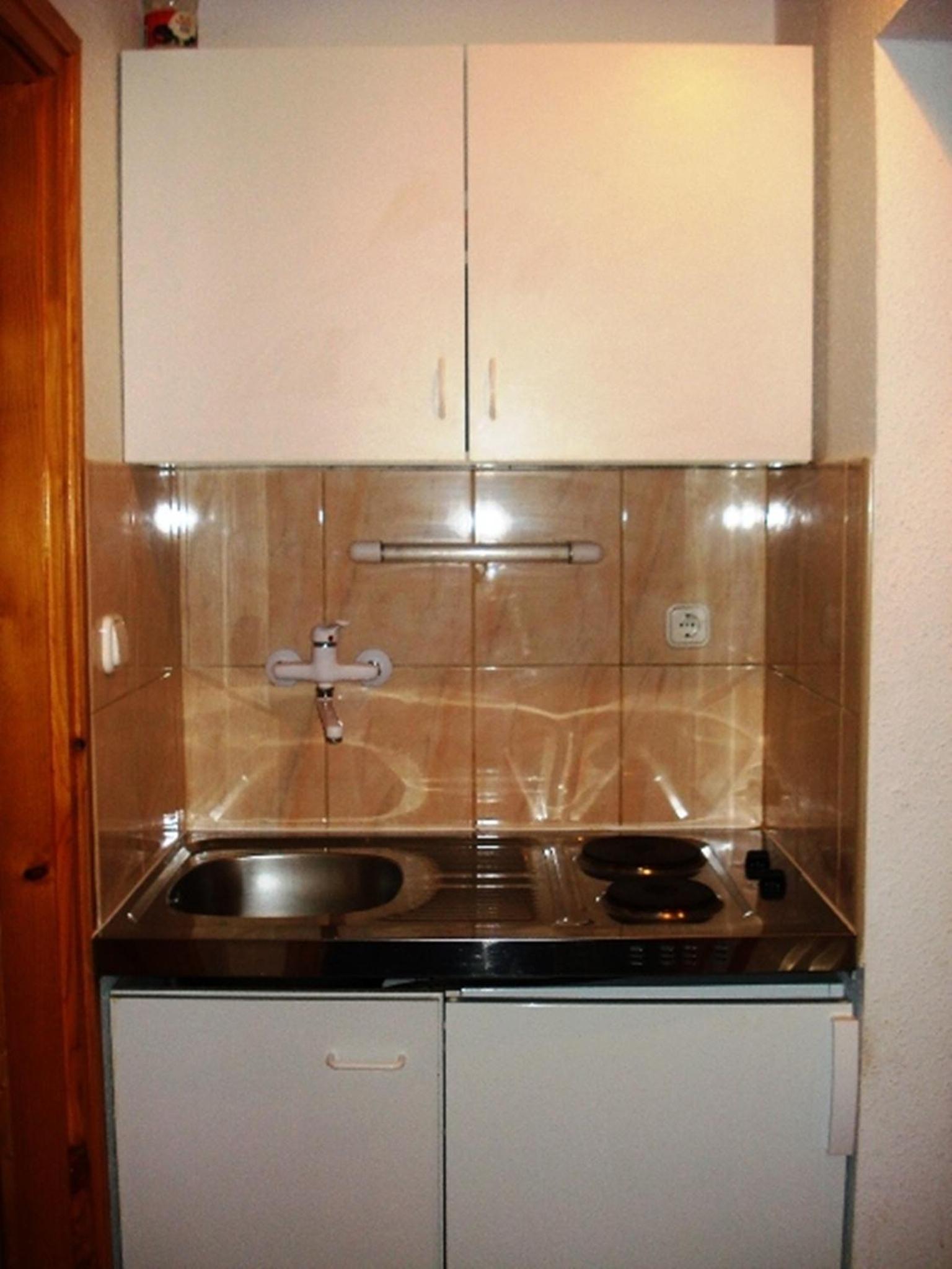 Studio Apartment photo 3