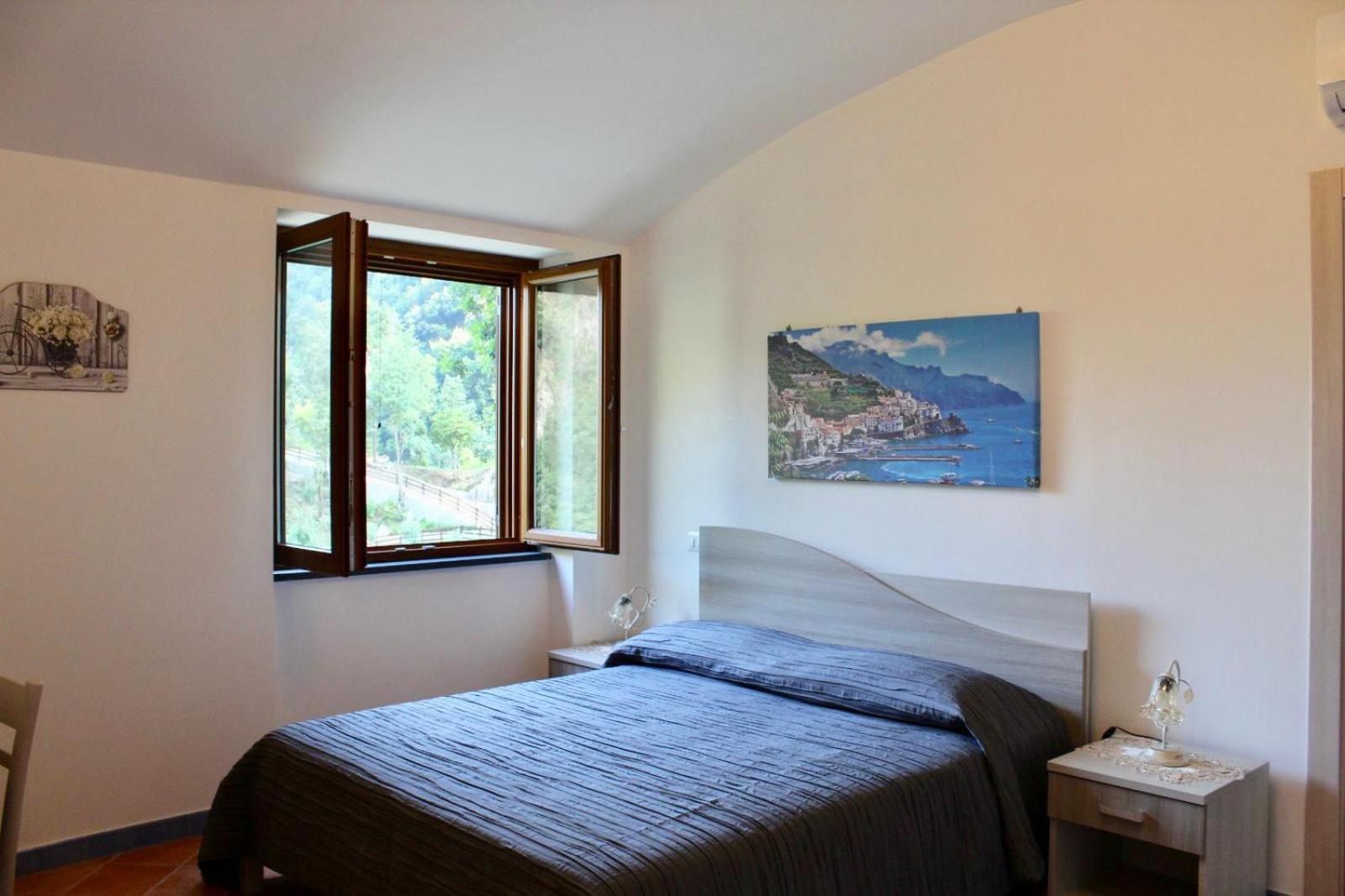 One-Bedroom House - Photo 1