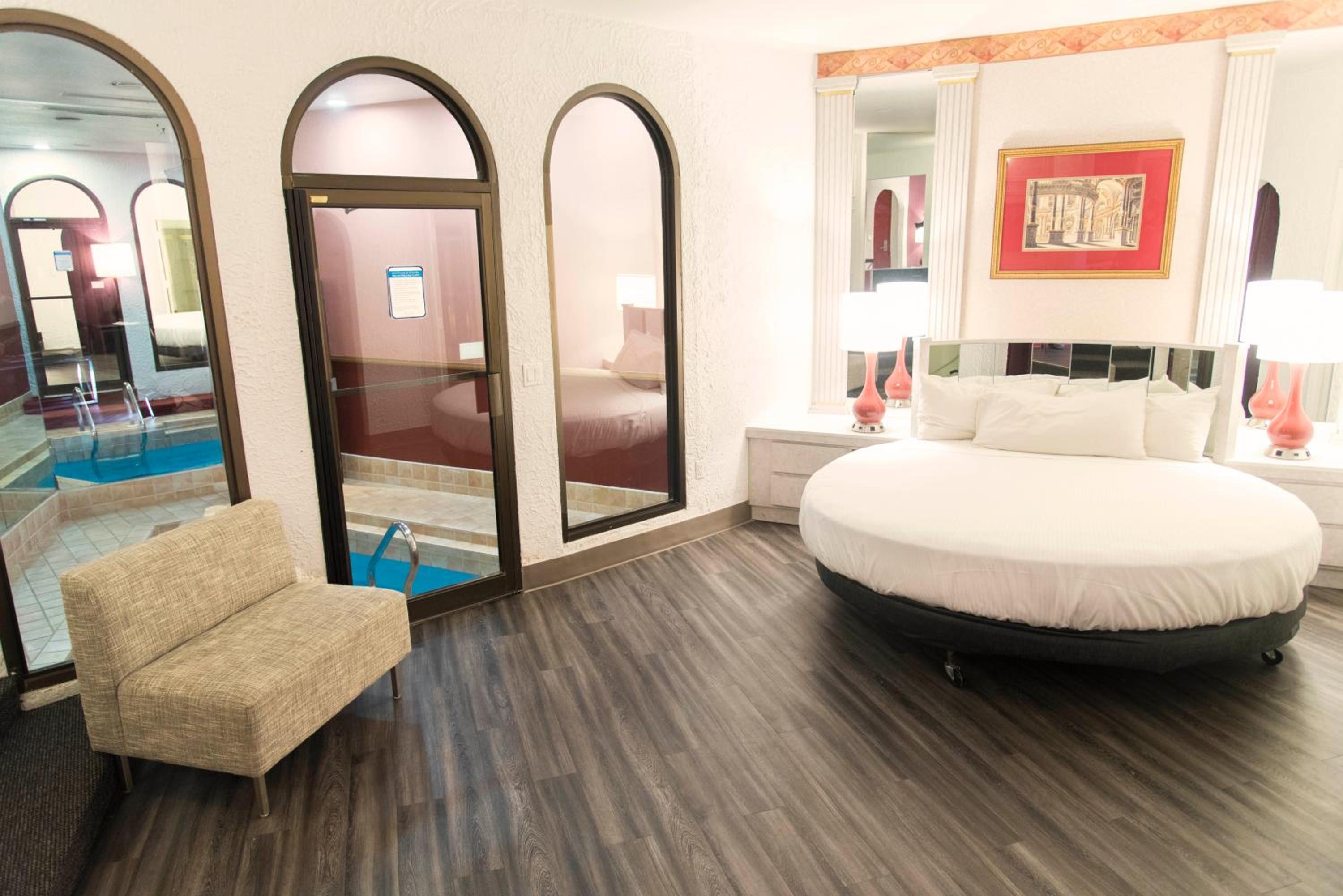Garden of Eden Apple Suite - Photo 1