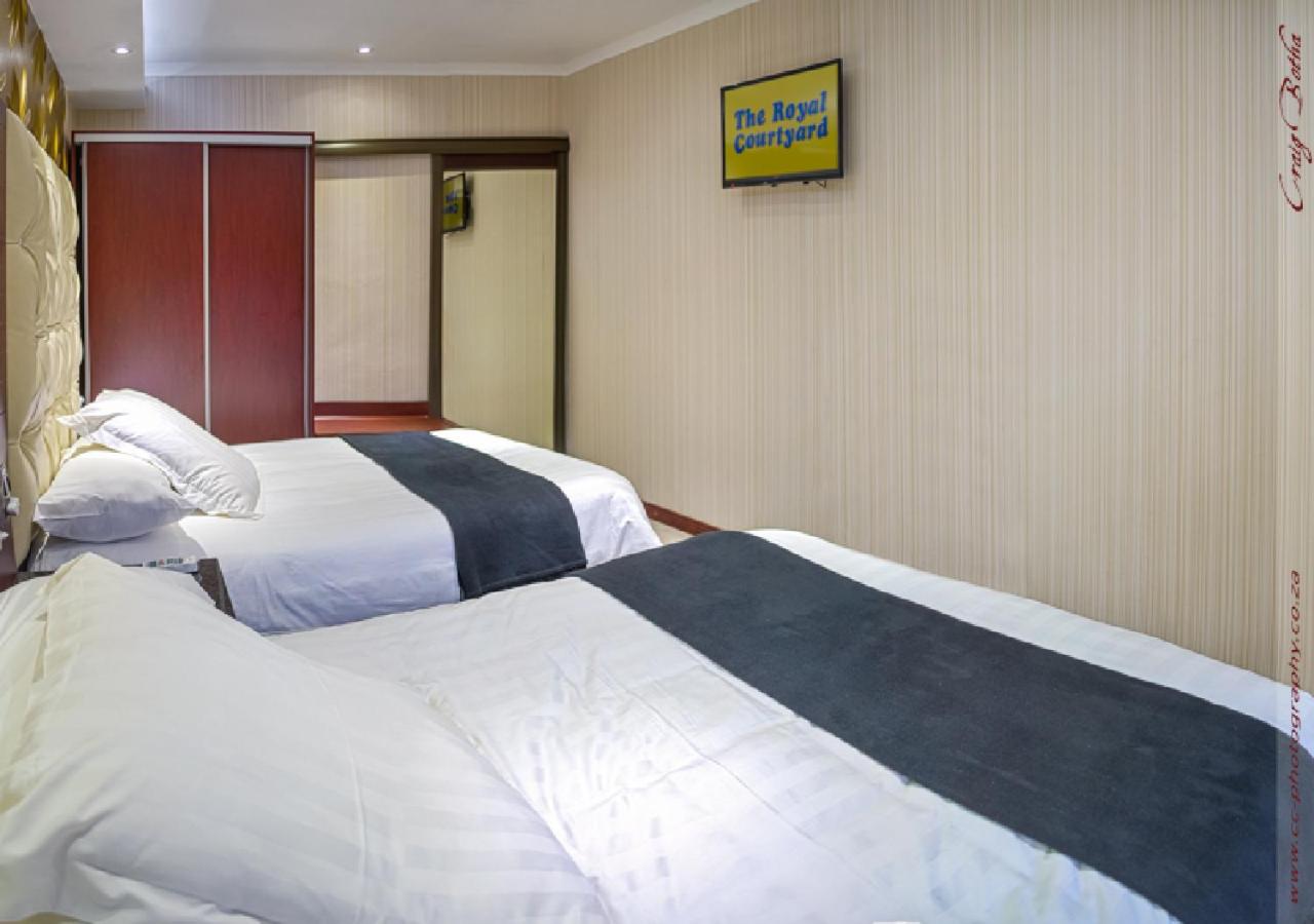 Twin Room - Photo 4