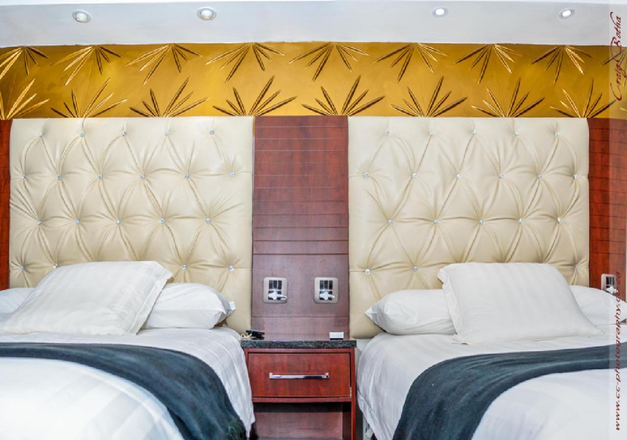Twin Room - Photo 1