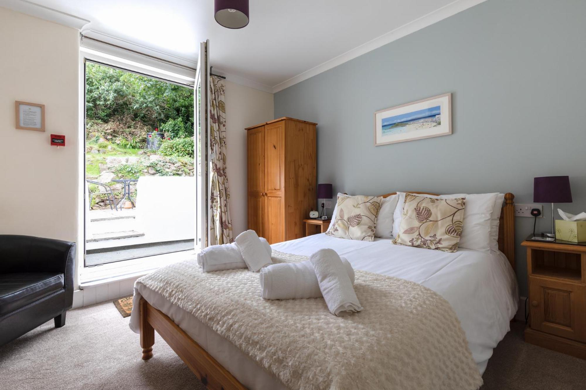 Double Room with Patio photo 1