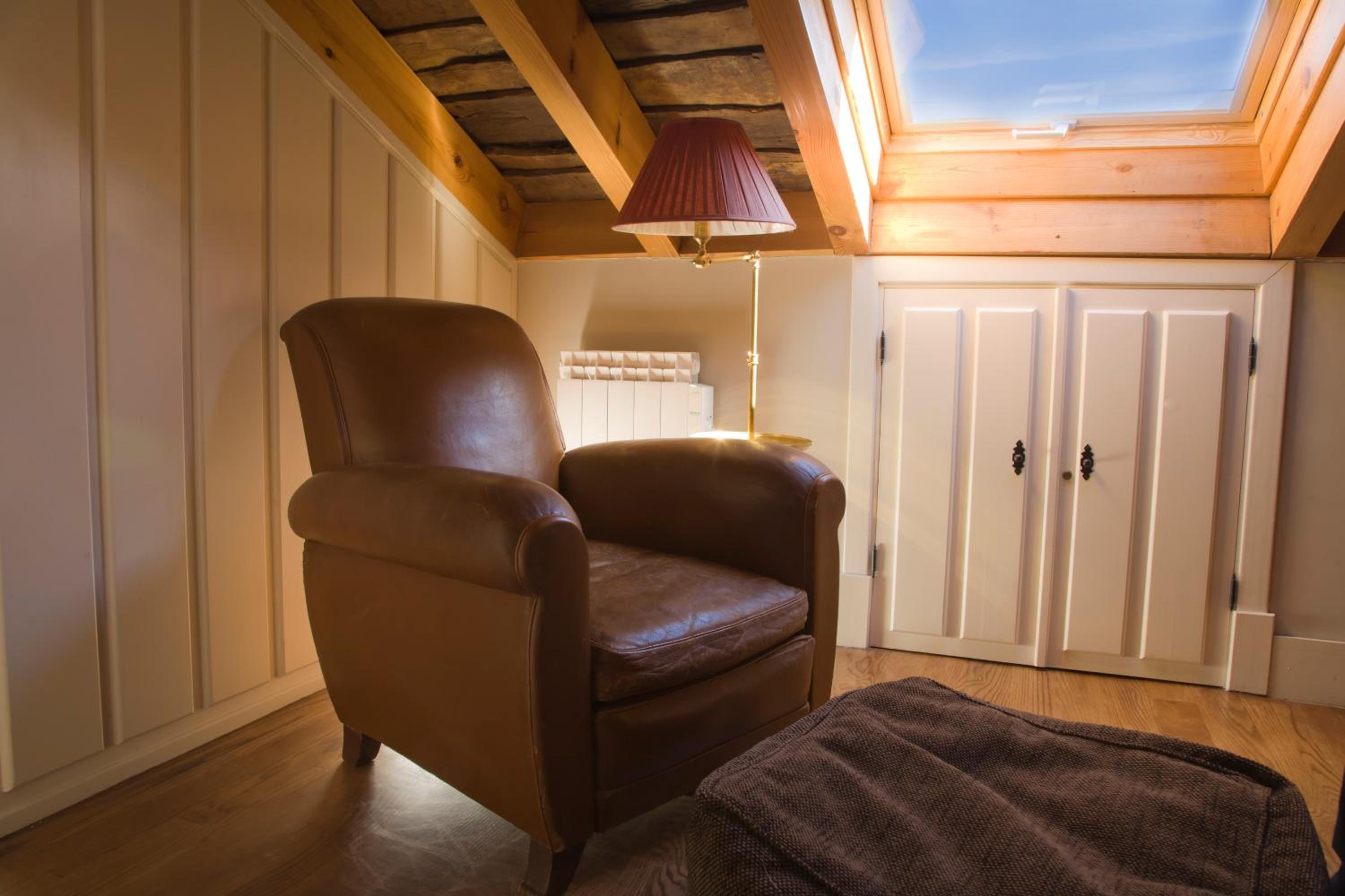 One-Bedroom Apartment - Penthouse  photo 2