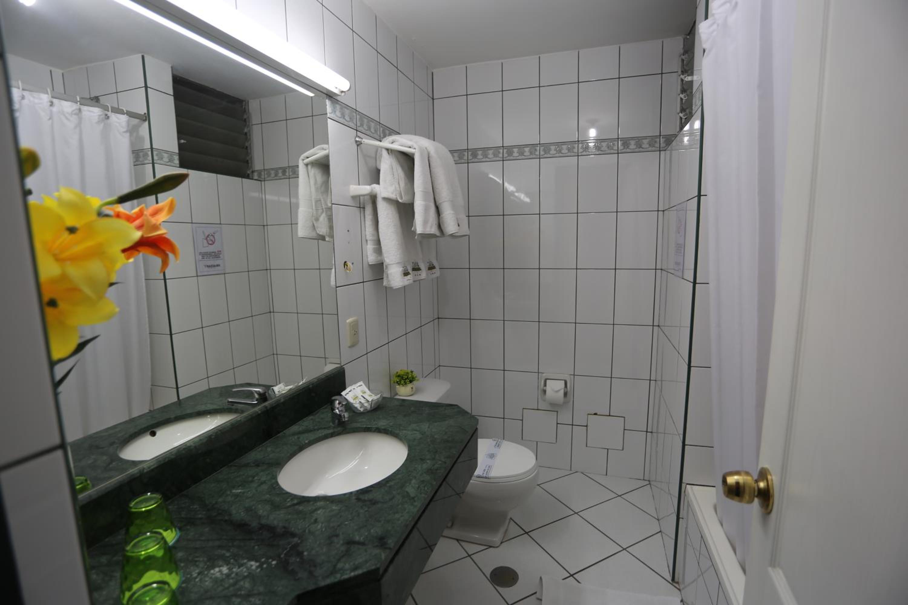 Triple Room photo 2