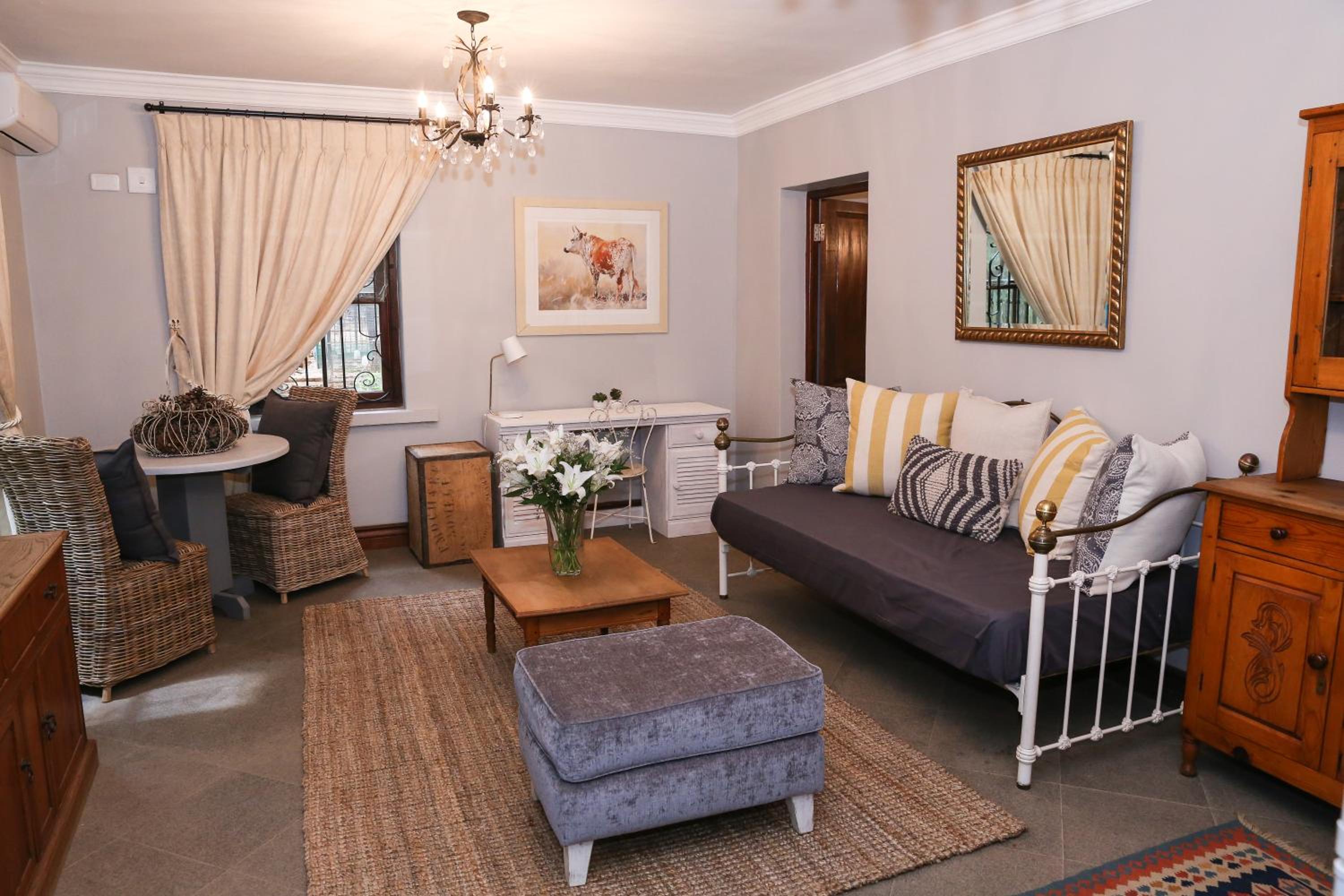 Deluxe Double Room with Extra Bed - Photo 1