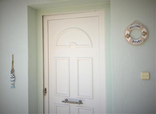 One-Bedroom Apartment - Photo 6