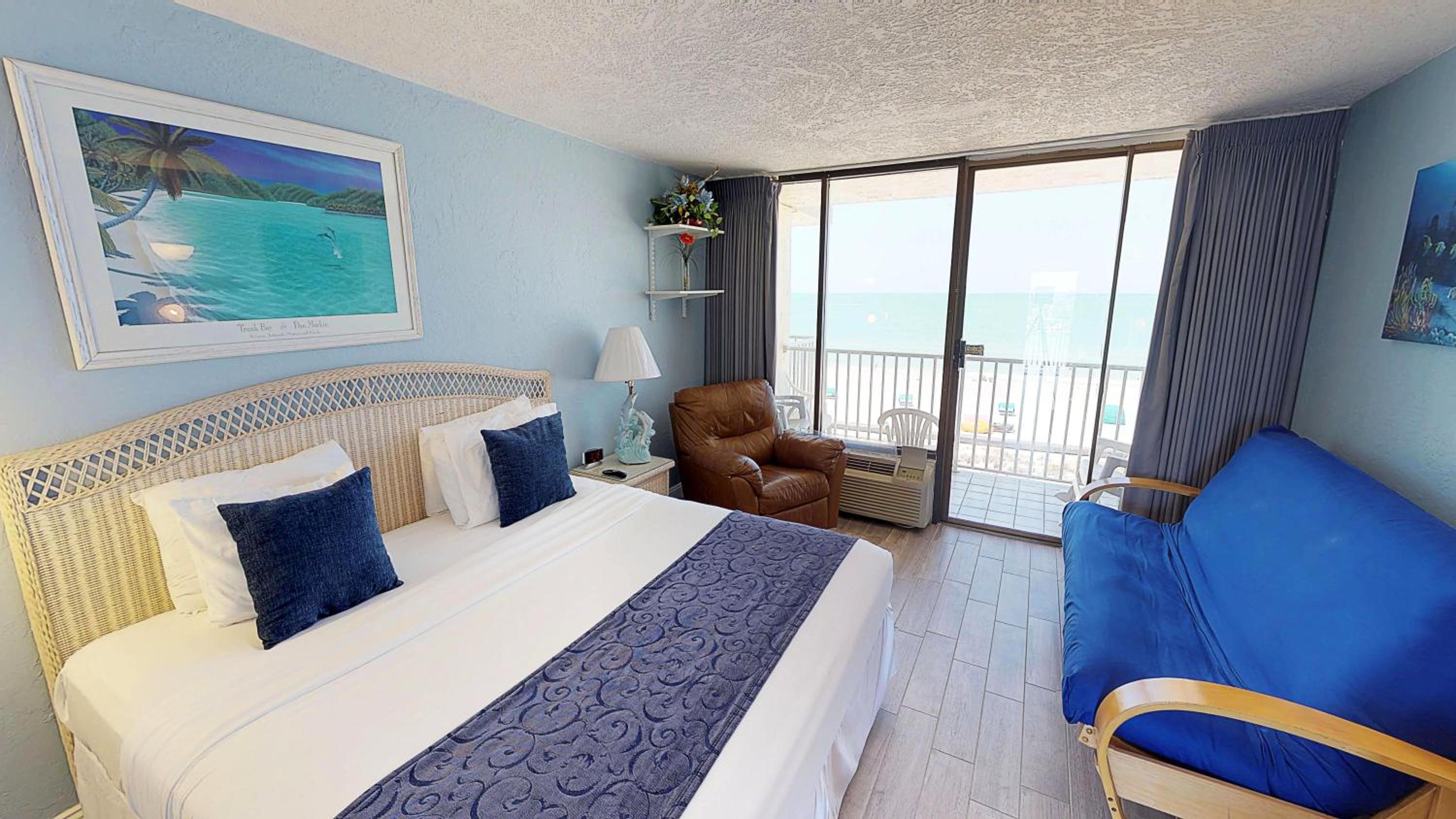 Standard King Ocean View - 515