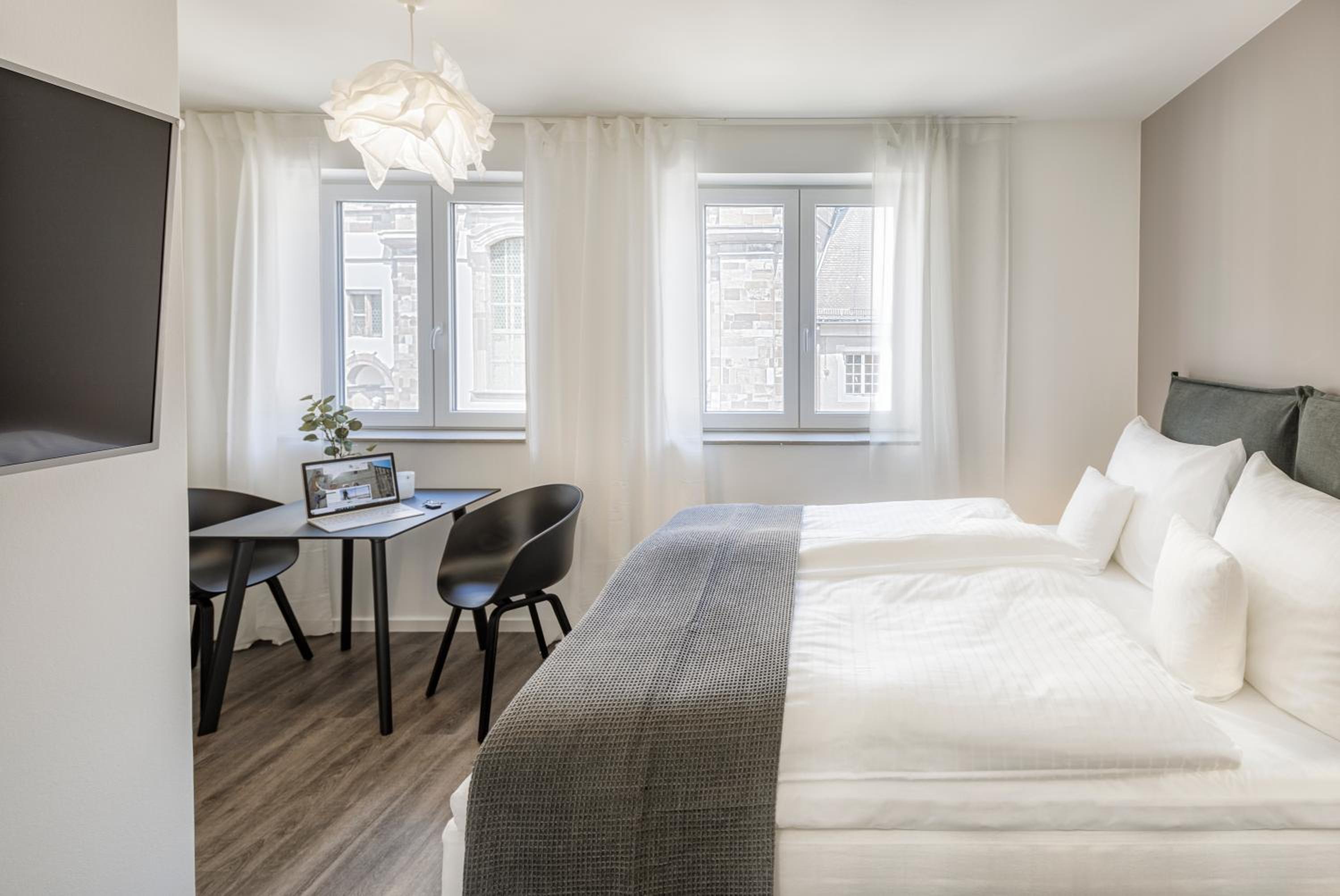 apartment cozy gray 'compact'