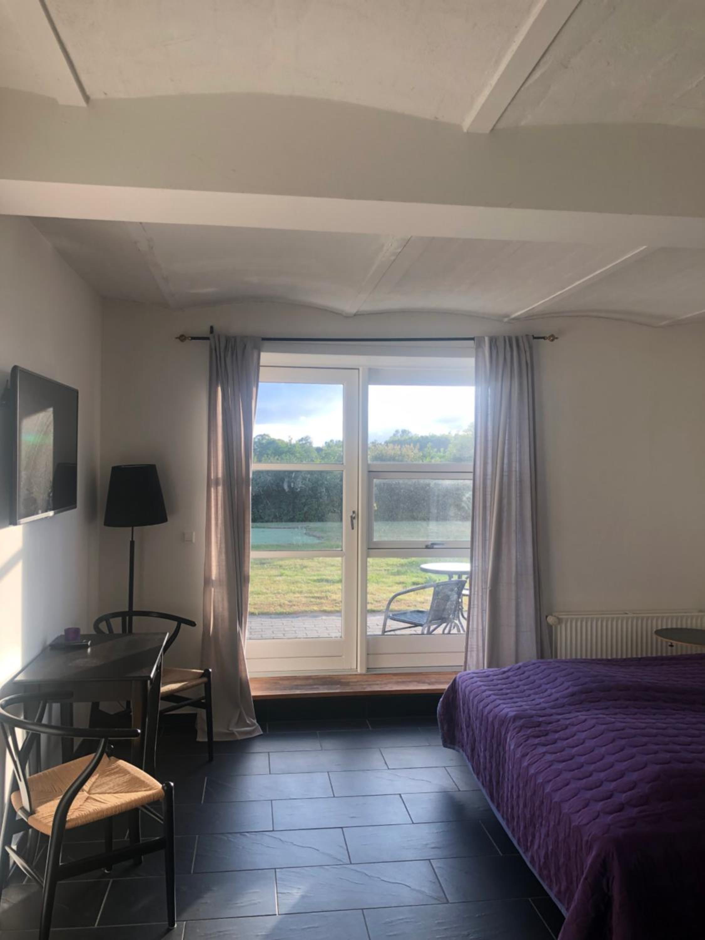 Deluxe Double Room with Shower