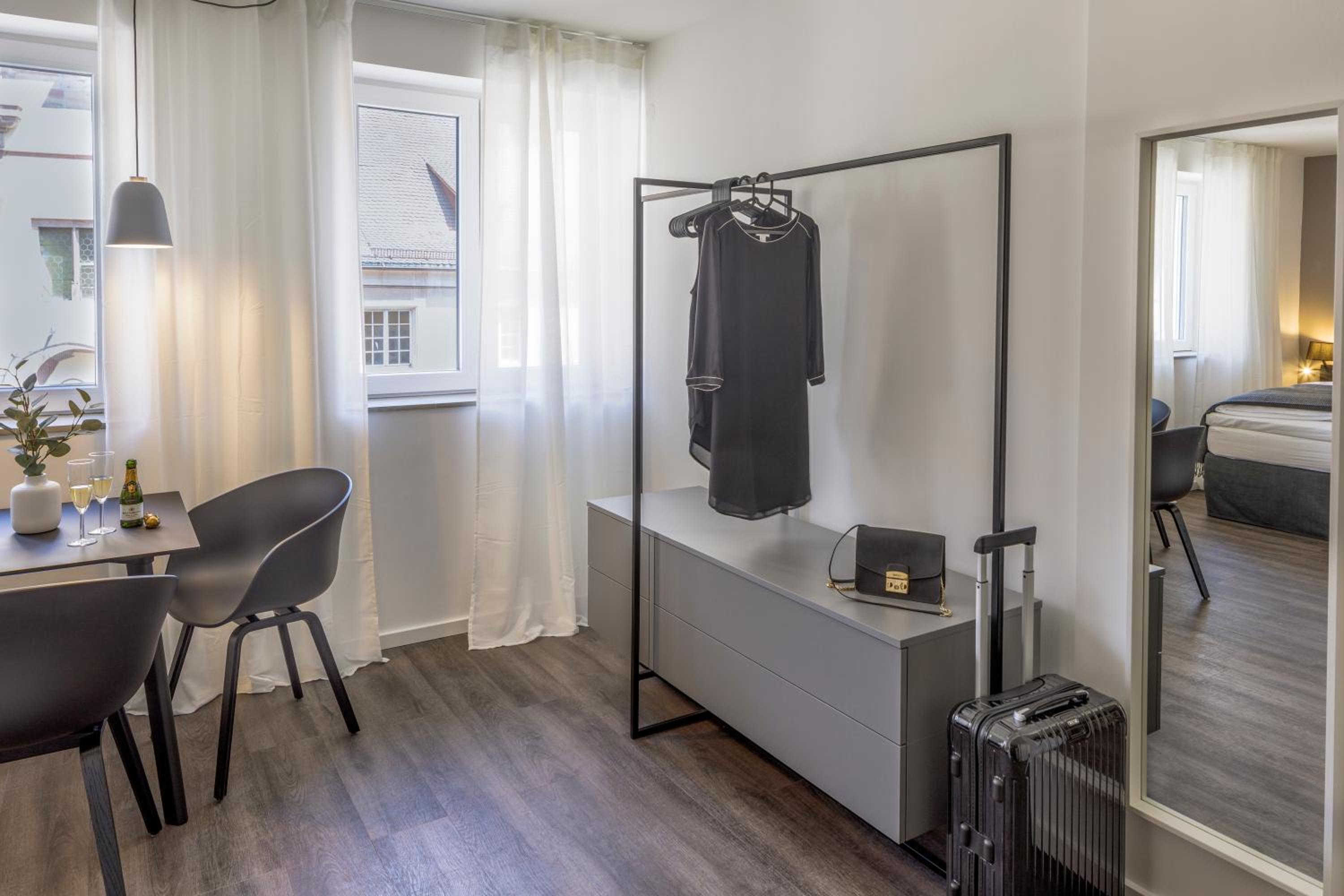 apartment cozy gray 'comfort' - Photo 6