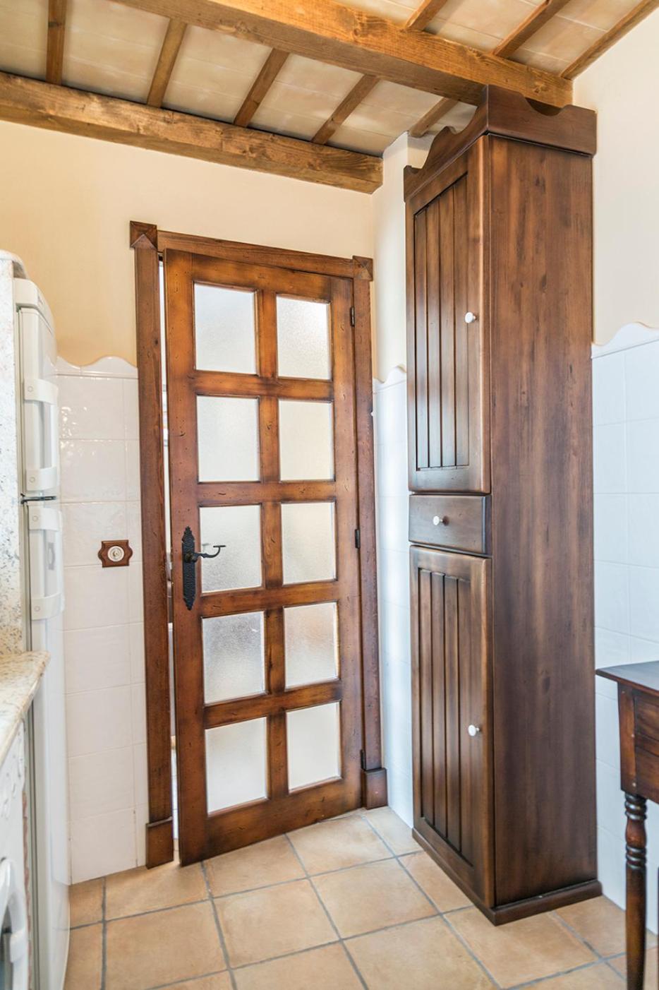 Deluxe Suite - Photo 13