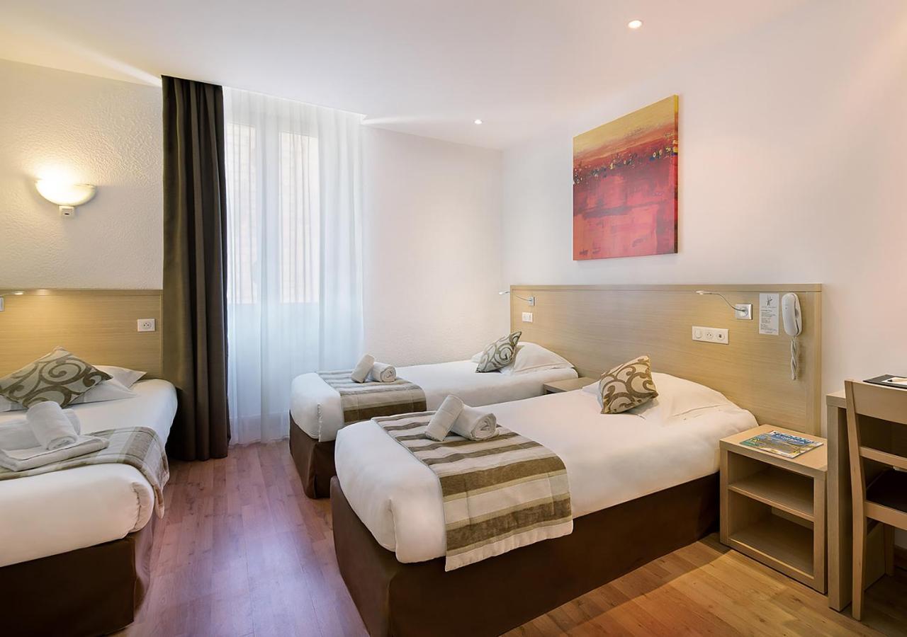 Triple Room - Photo 1