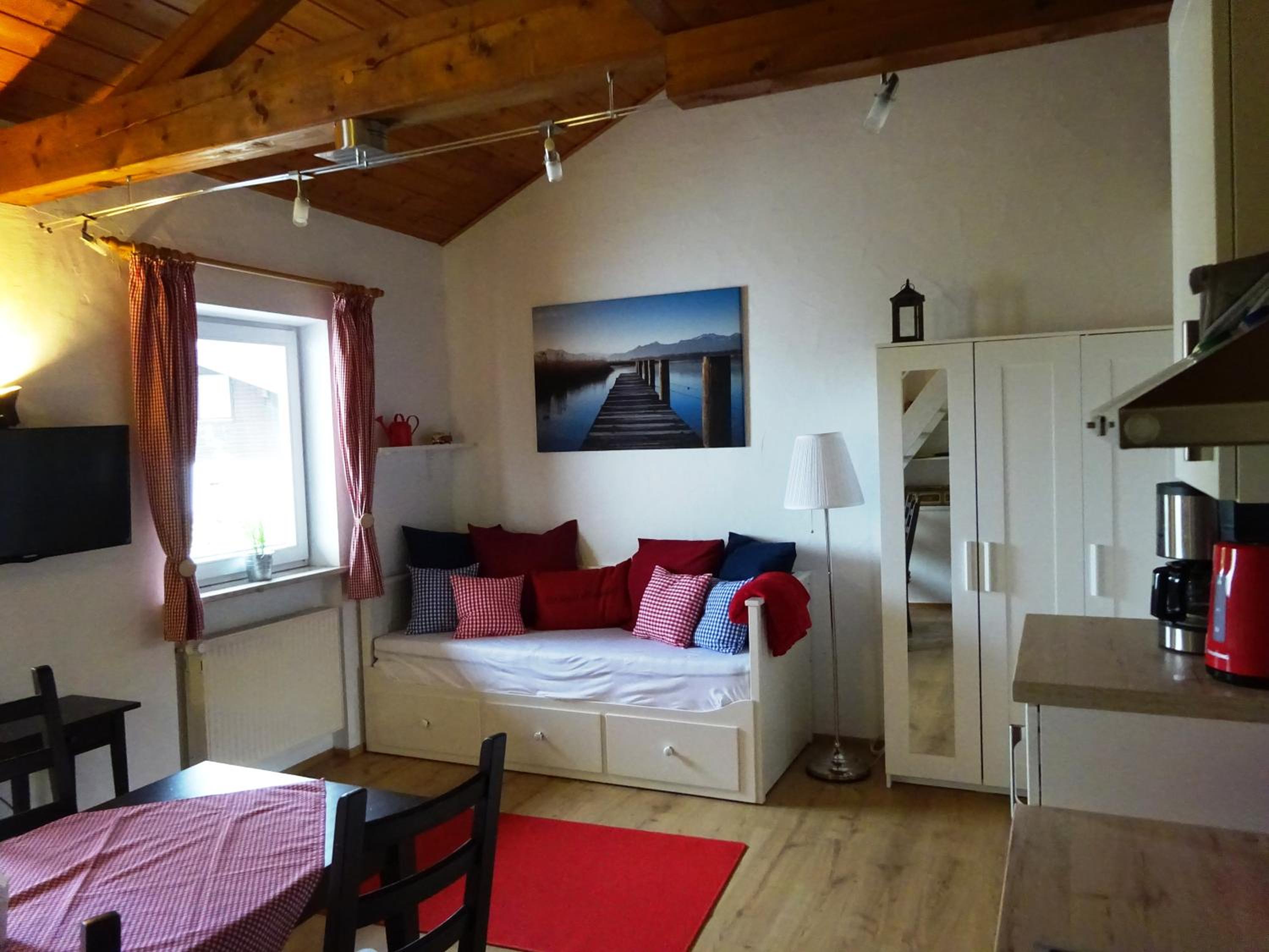 Studio Apartment photo 1