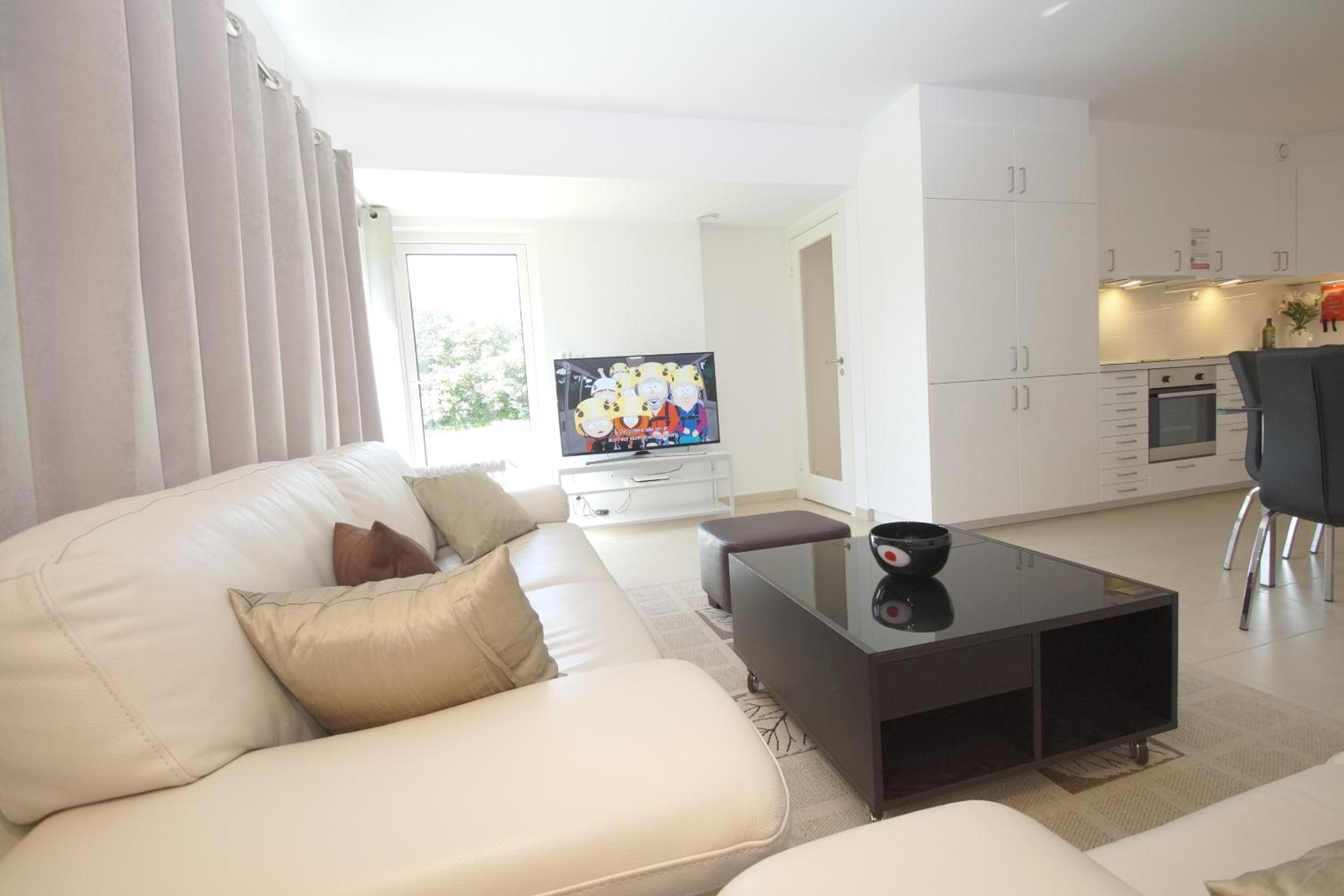 Double Room - Photo 8