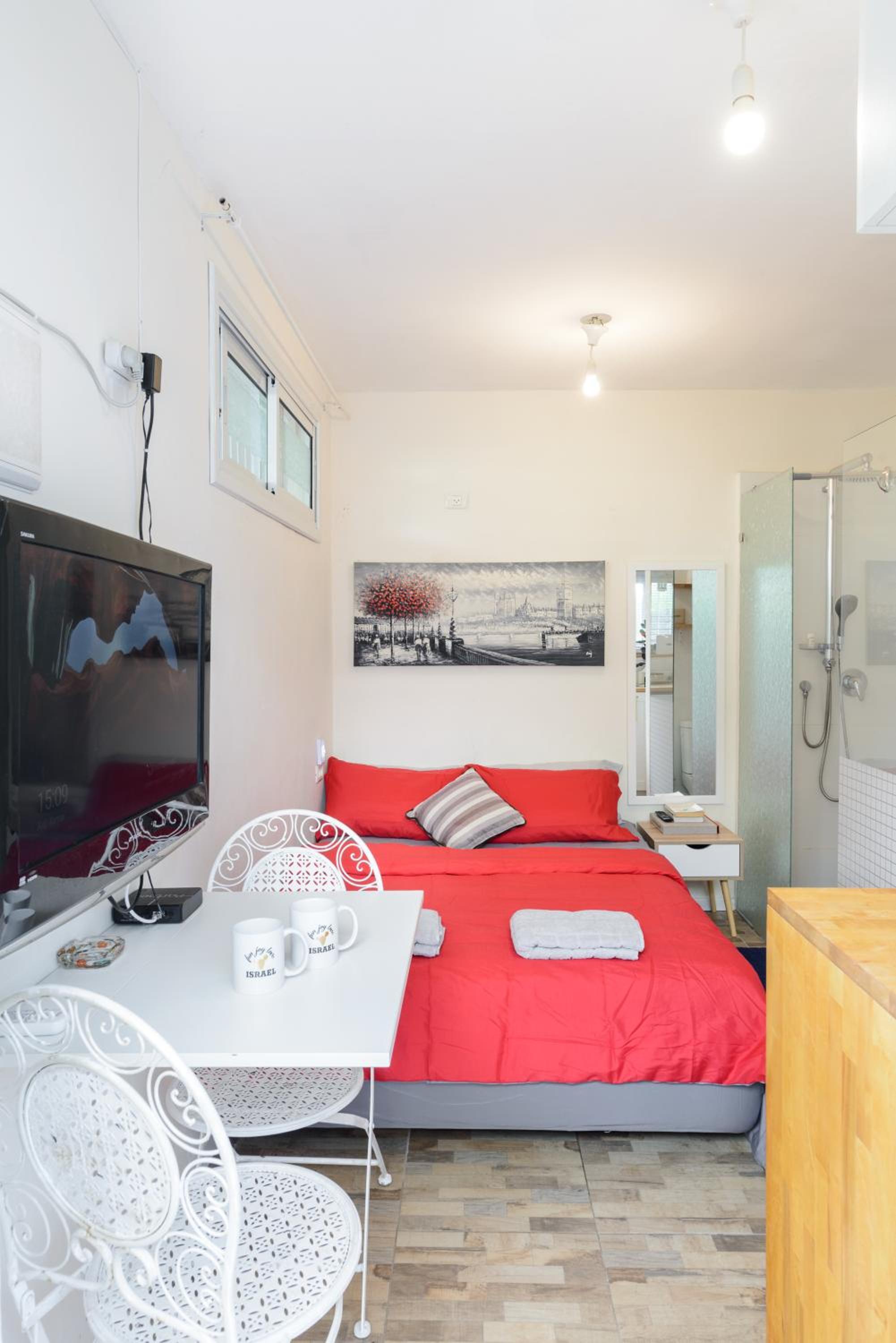 One-Bedroom Apartment - Photo 20