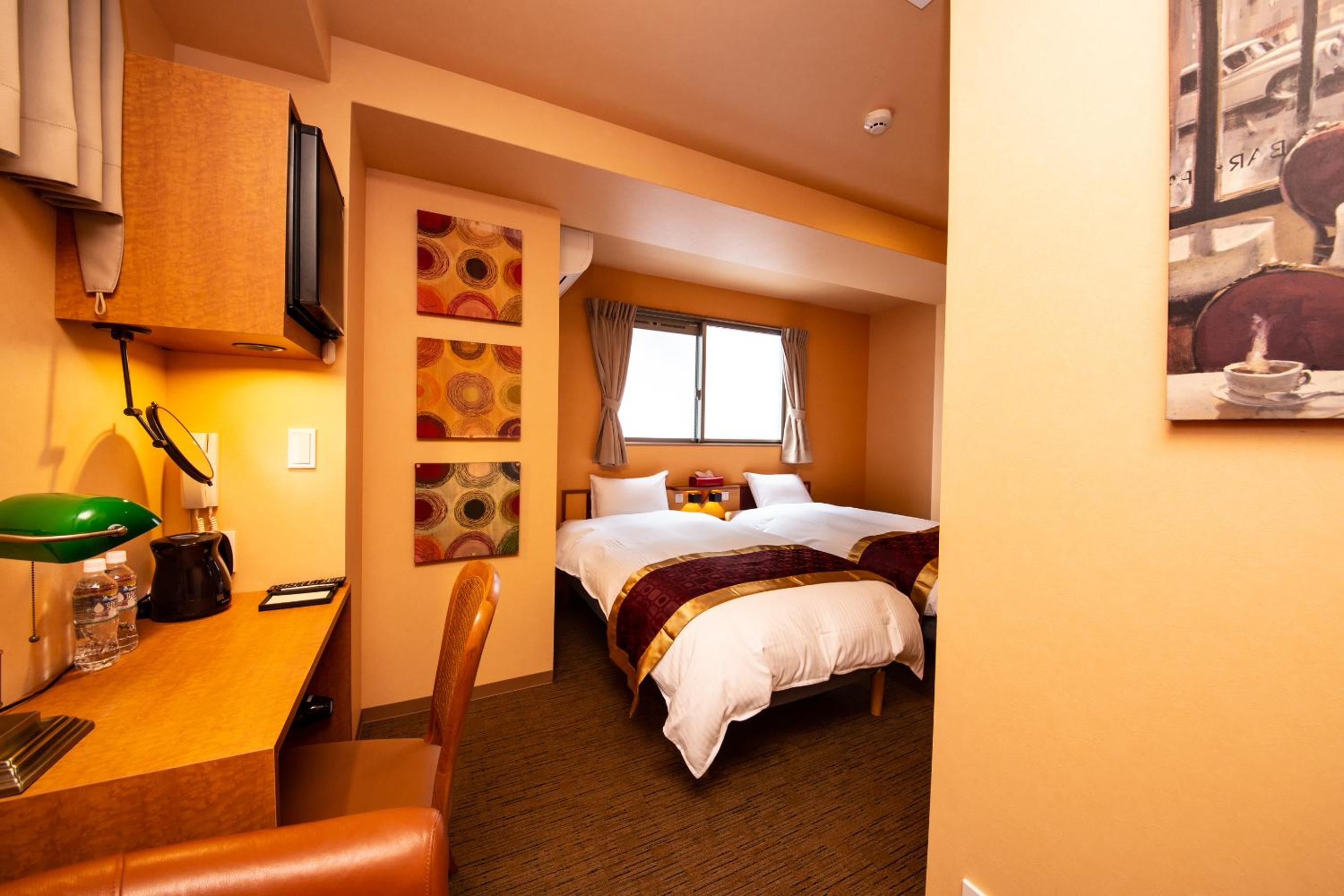 Twin Room - Photo 1