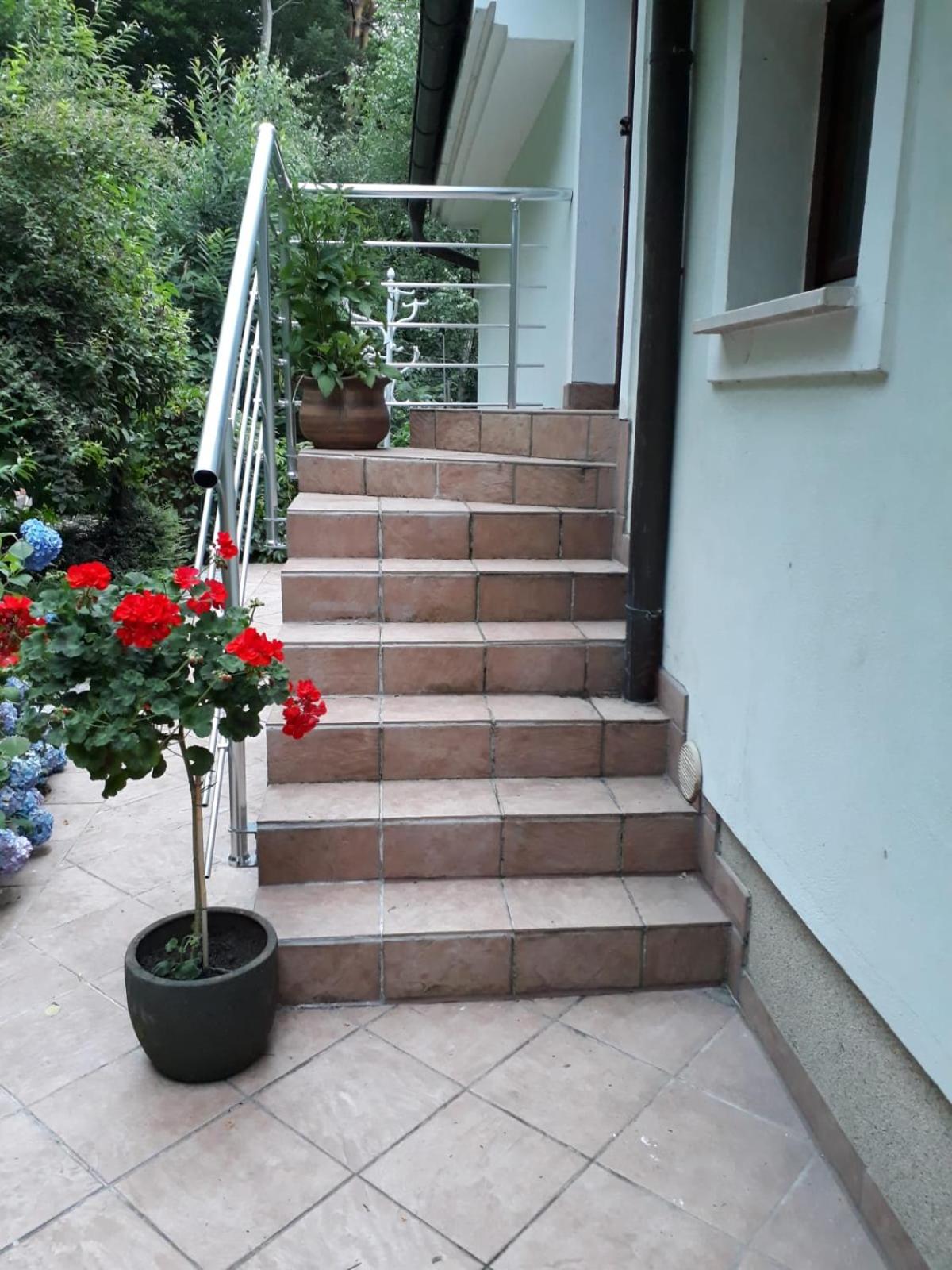Three-Bedroom Apartment - Photo 19