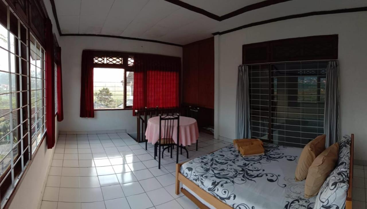 Villa photo 2