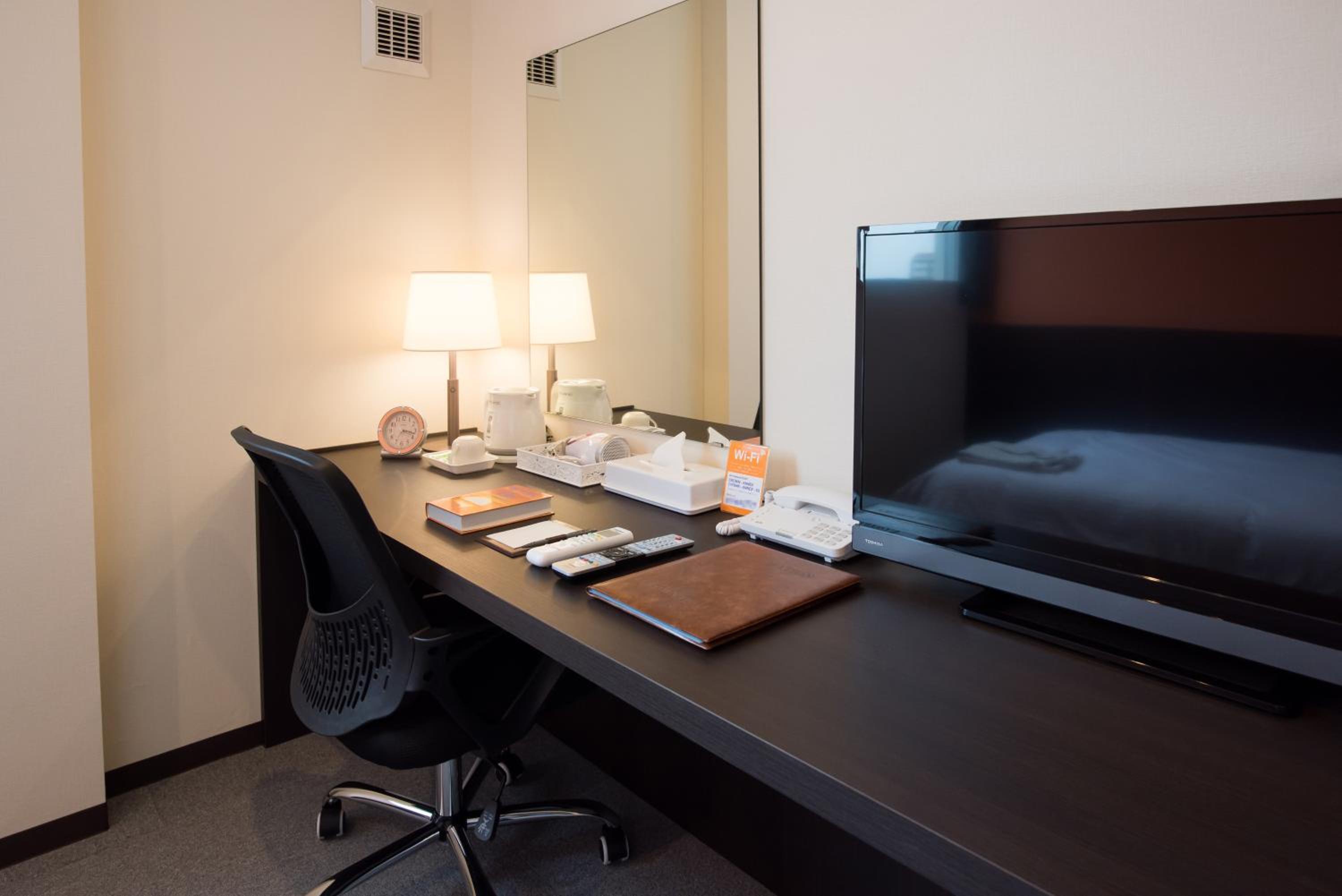 Economy Double Room - Photo 10