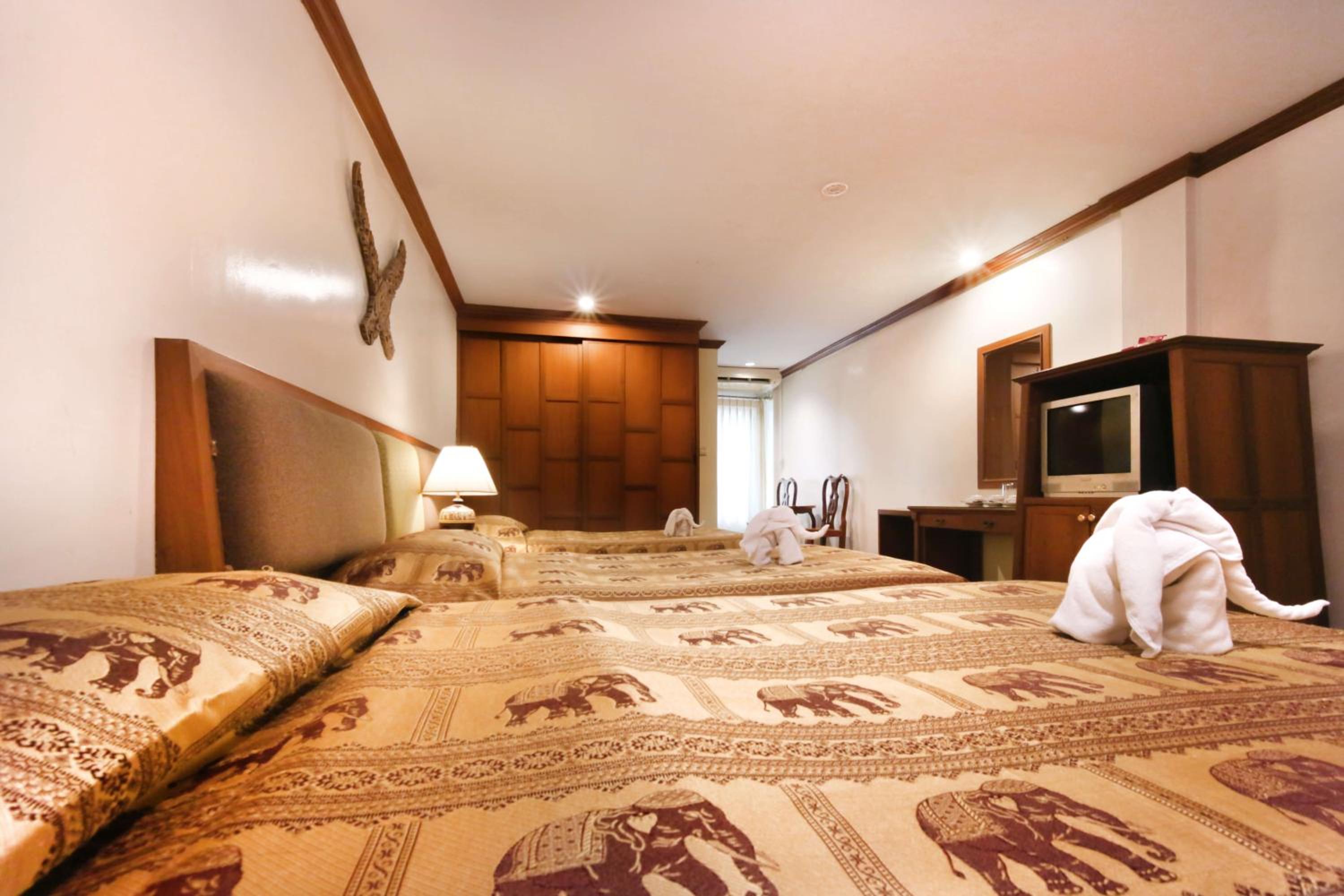 Superior Triple Room photo 2
