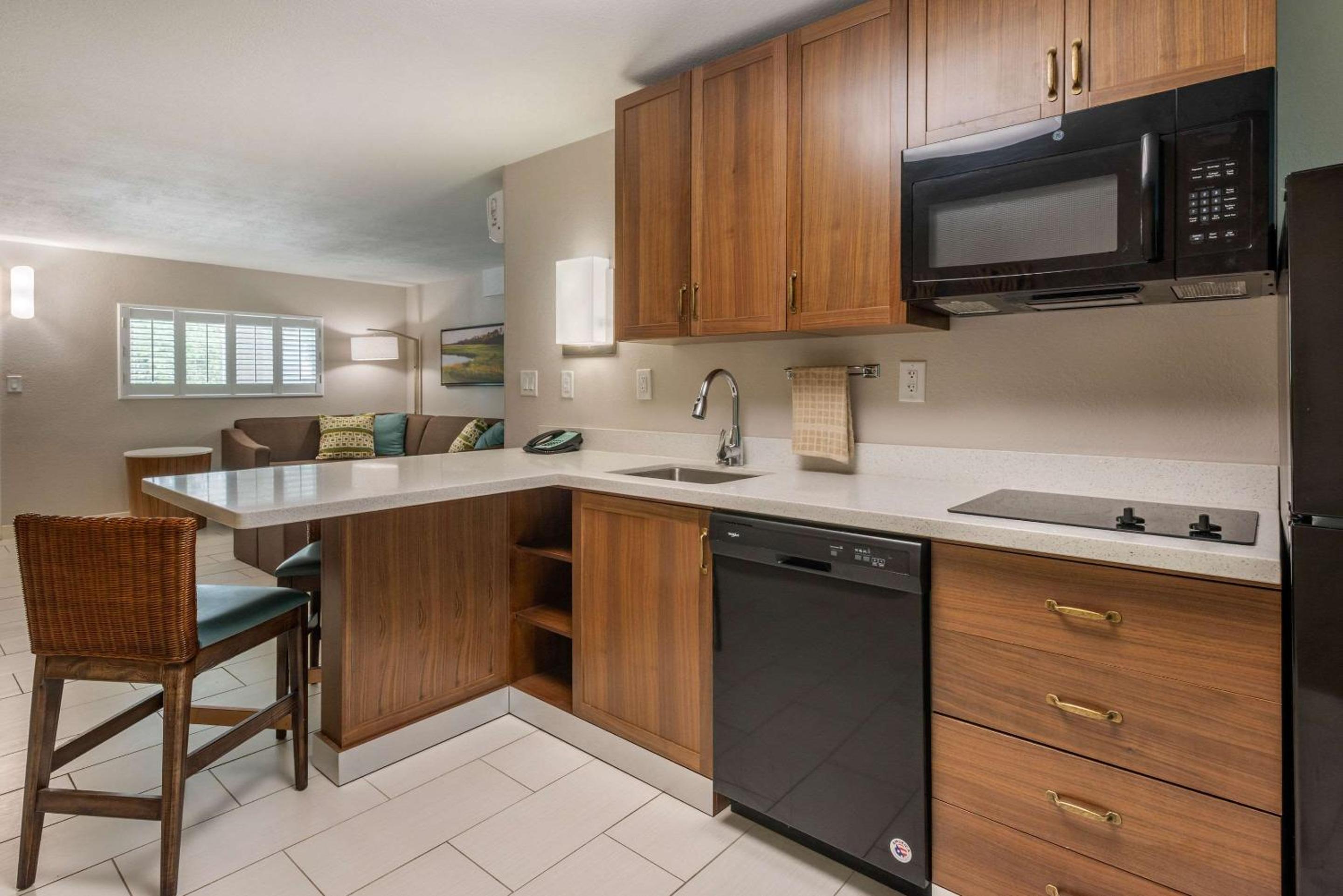 One Bedroom Double Suite - Photo 8