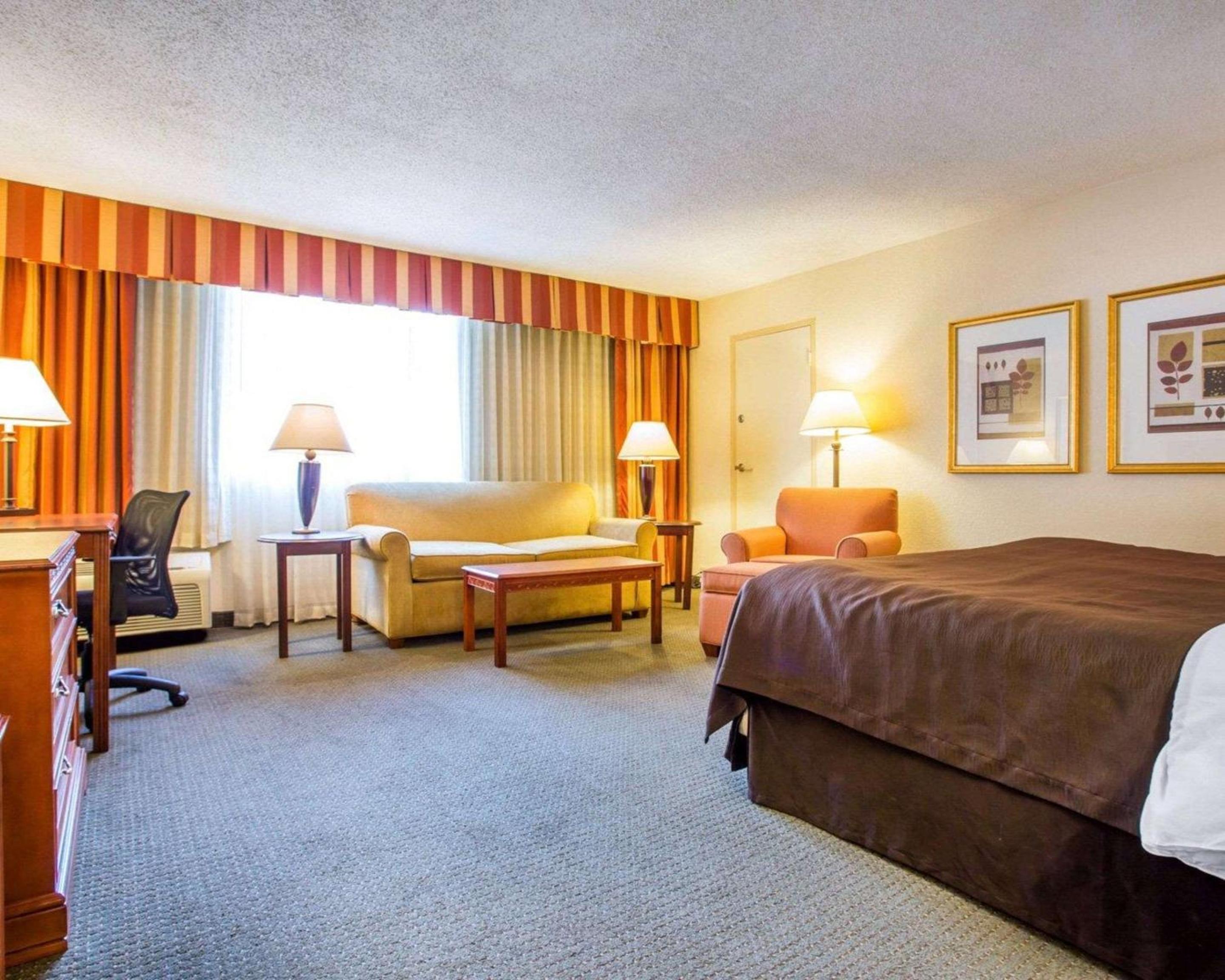 King Suite - Photo 4