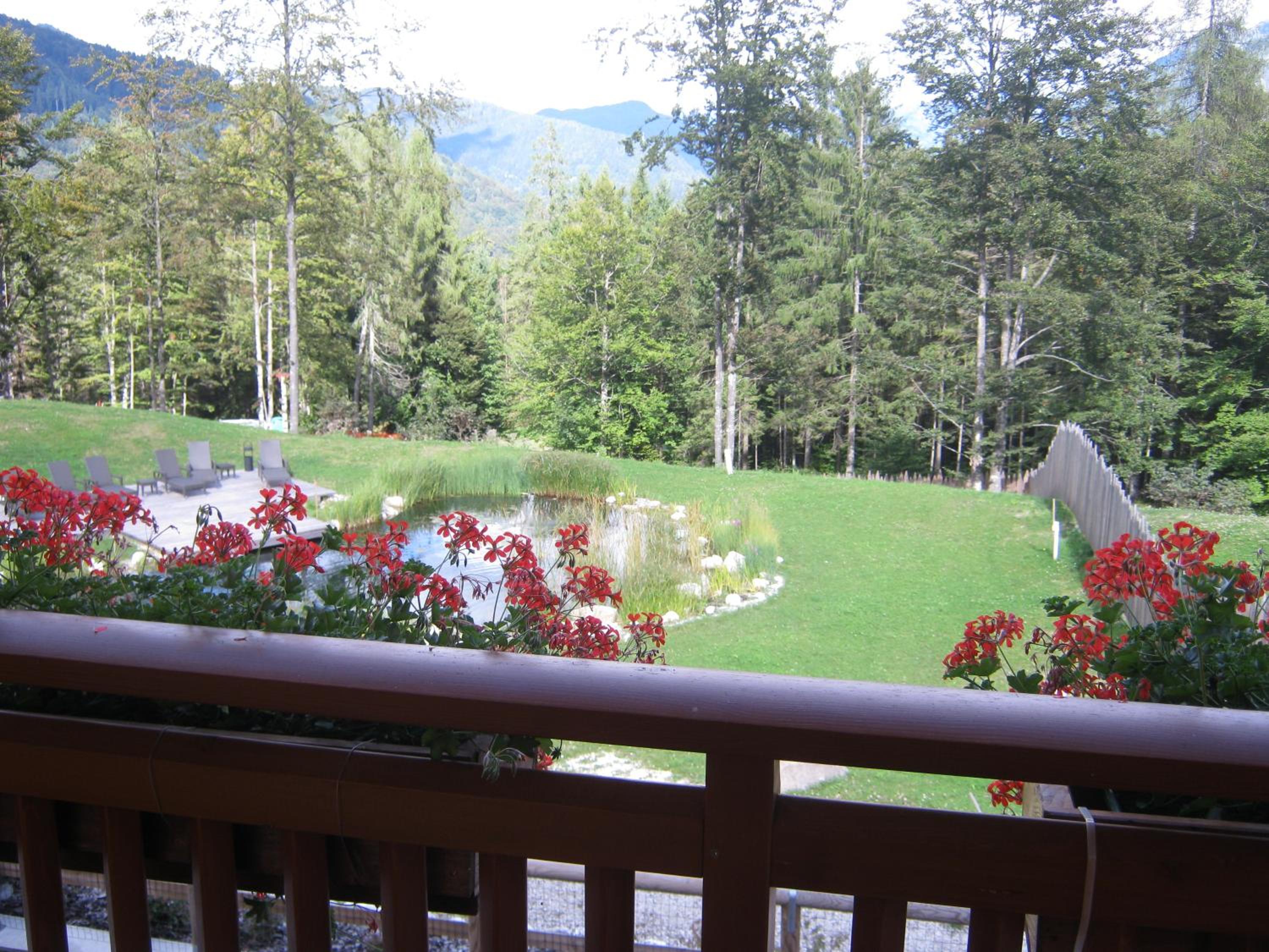 Junior Suite with Balcony - Photo 15