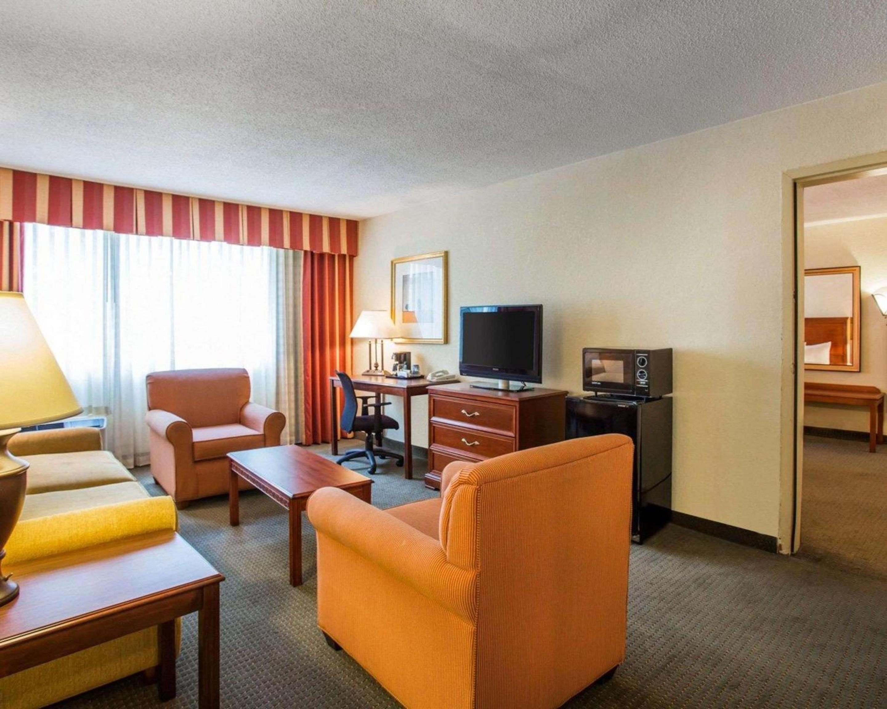 King Suite - Photo 5