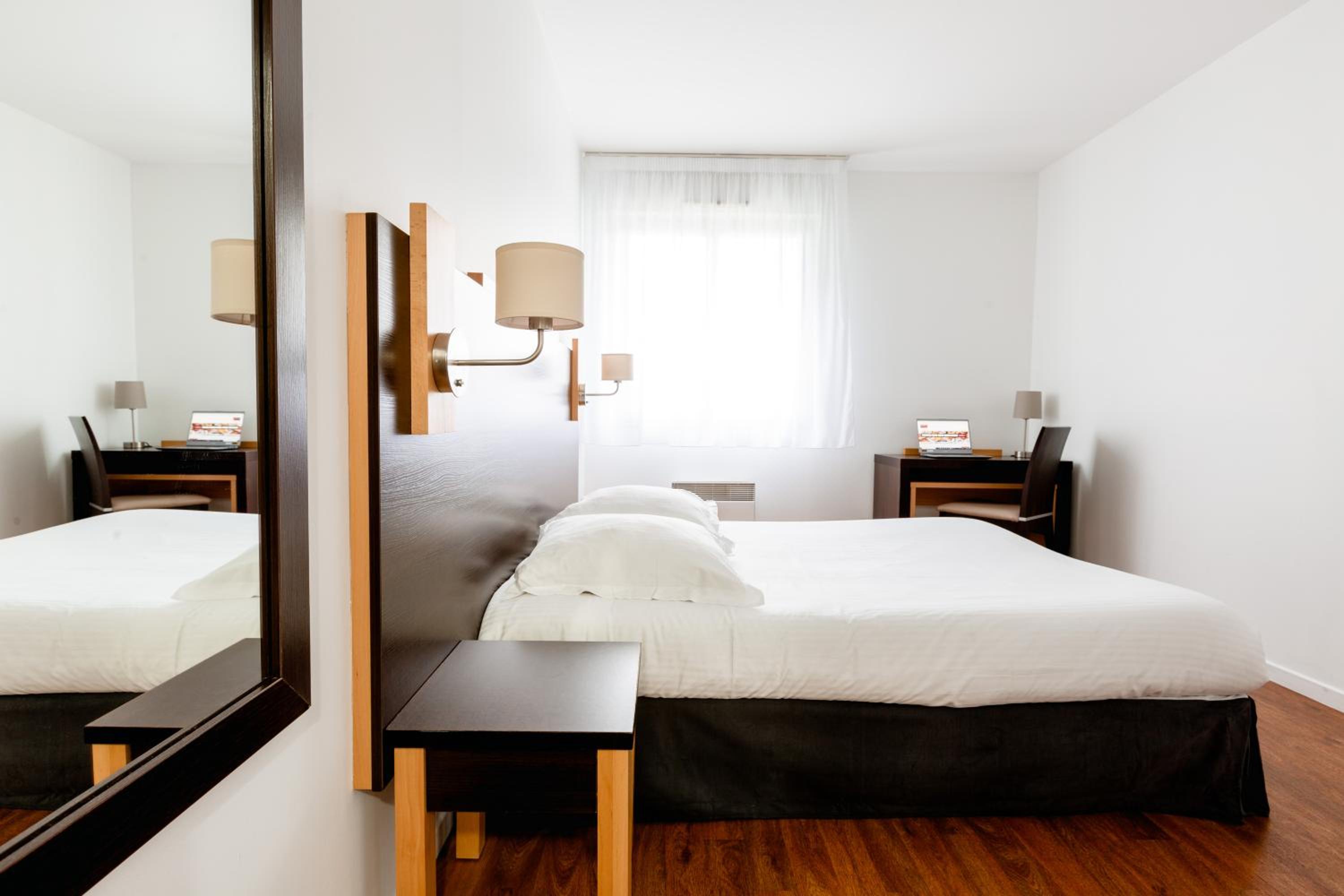 Apartment 4 People with Kitchenette - Photo 1