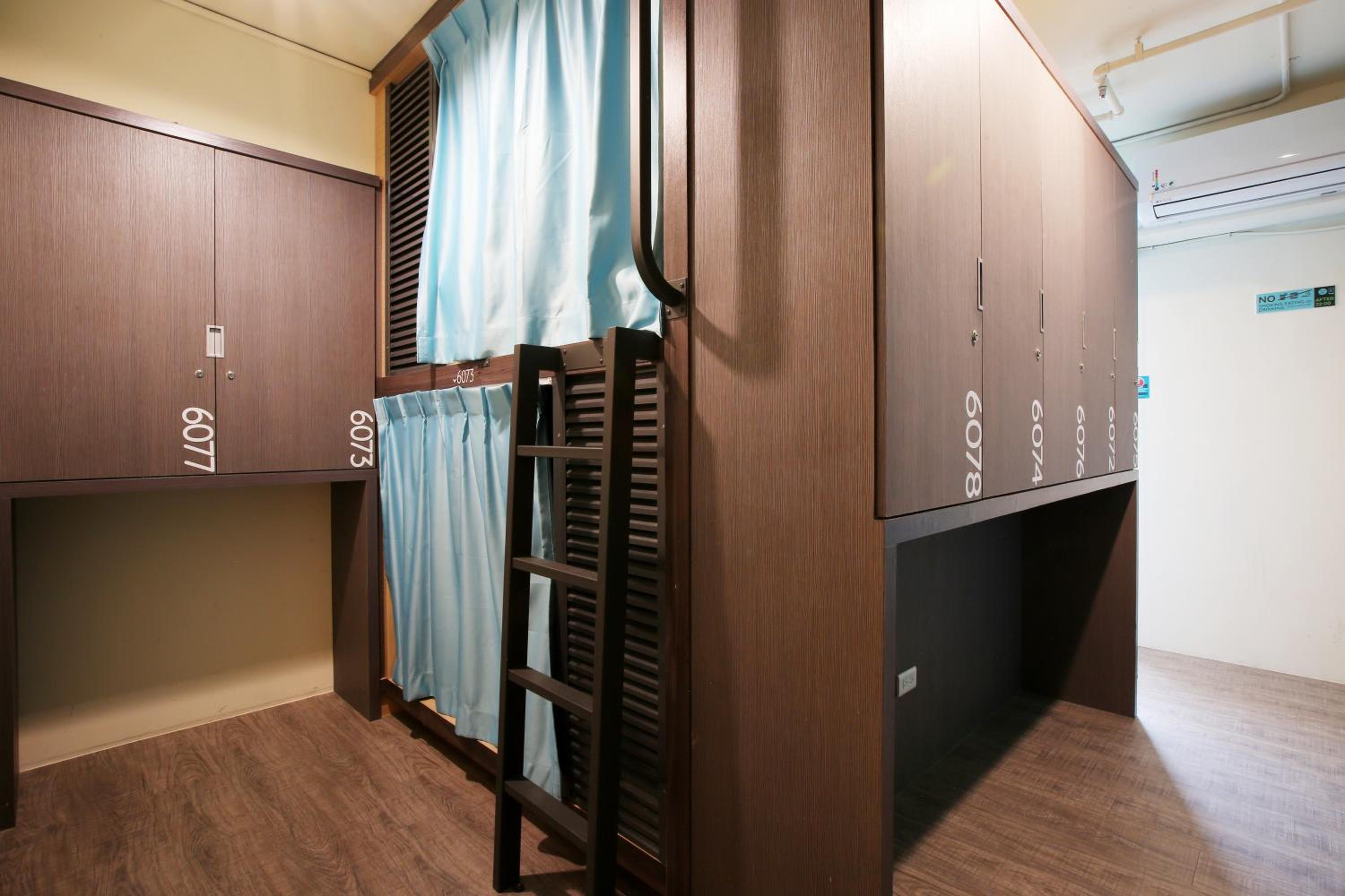 Bunk Bed in Mixed Dormitory Room photo 2
