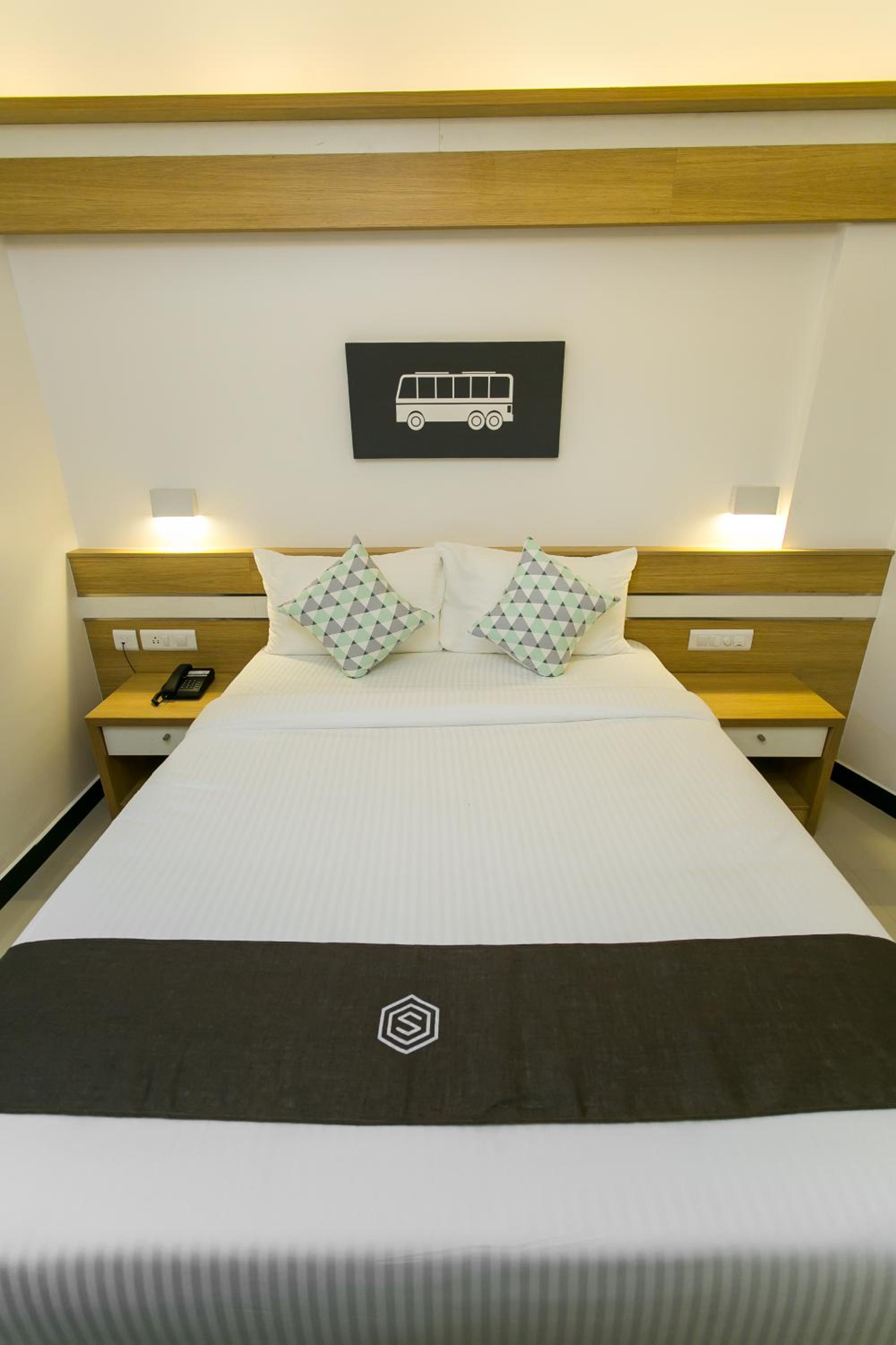 Deluxe Double Room - Photo 18