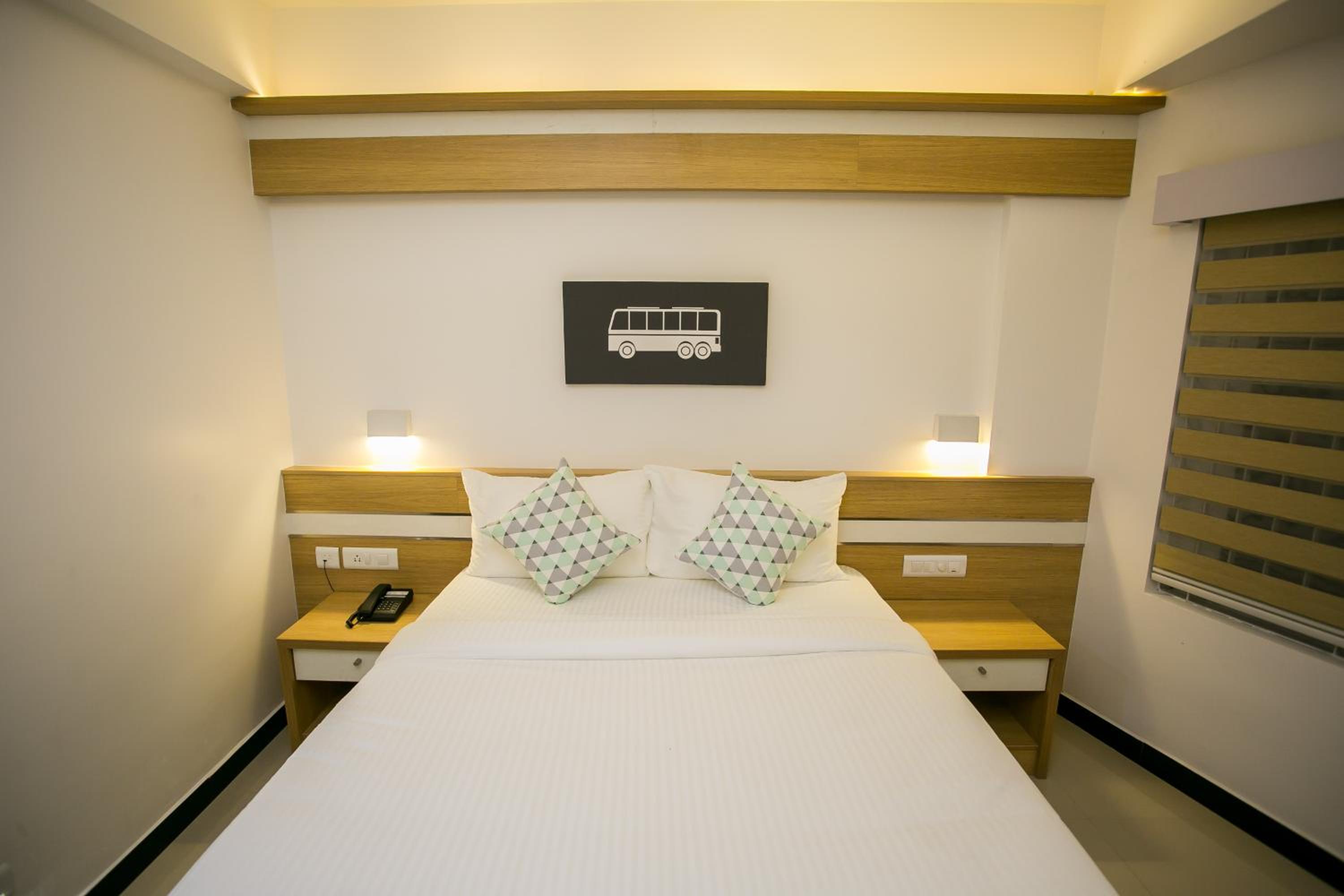 Deluxe Double Room - Photo 10