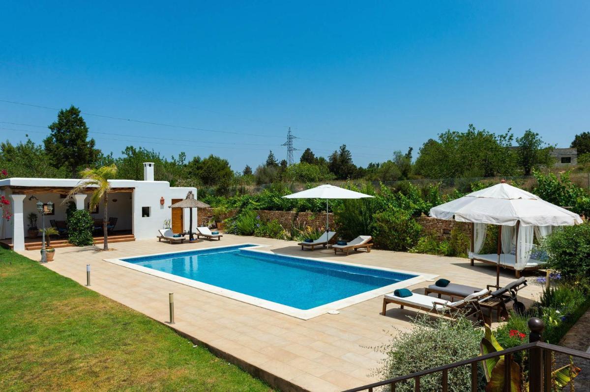 Villa with Private Pool photo 2