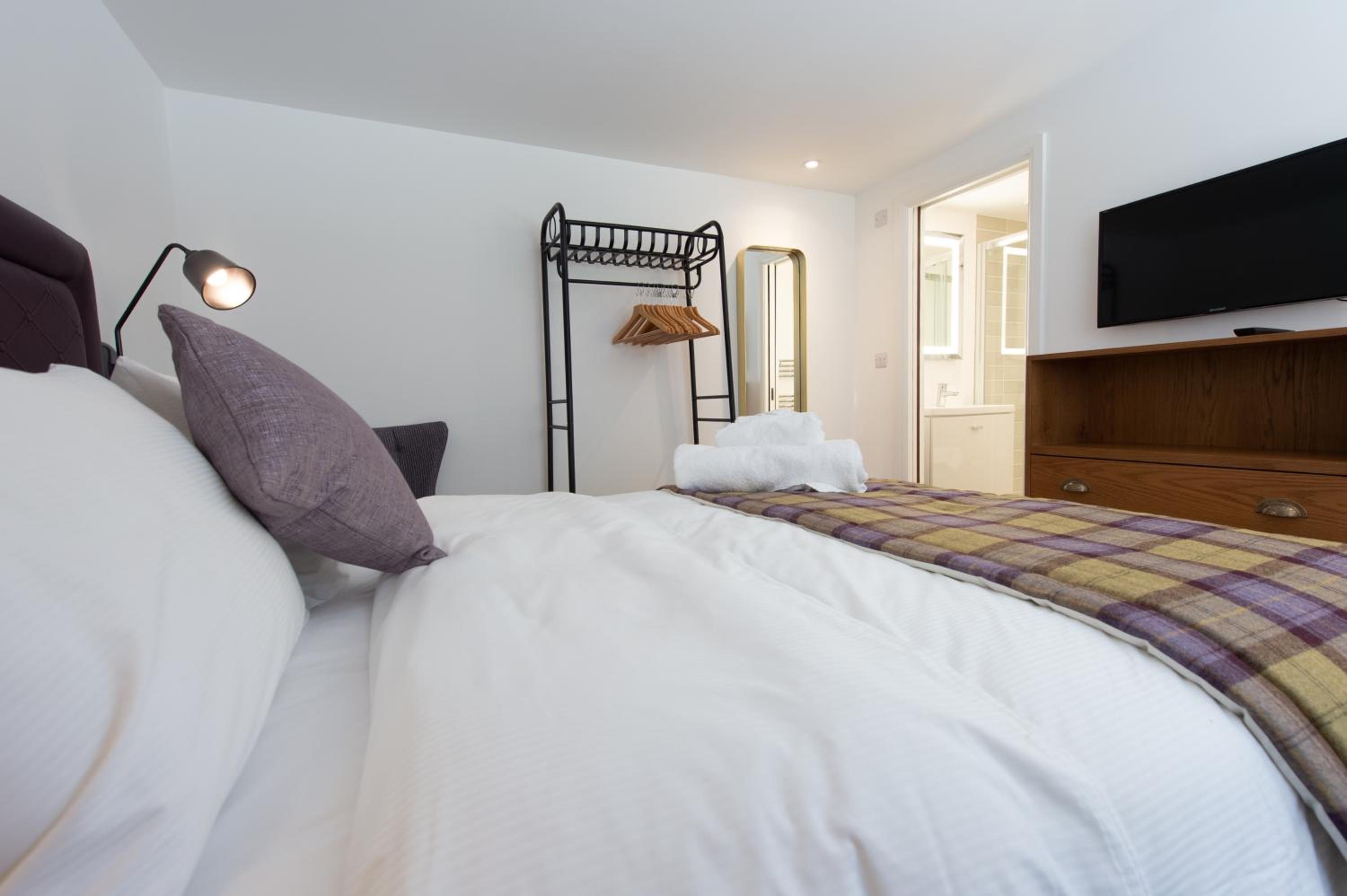Double Room with Garden View - Photo 8
