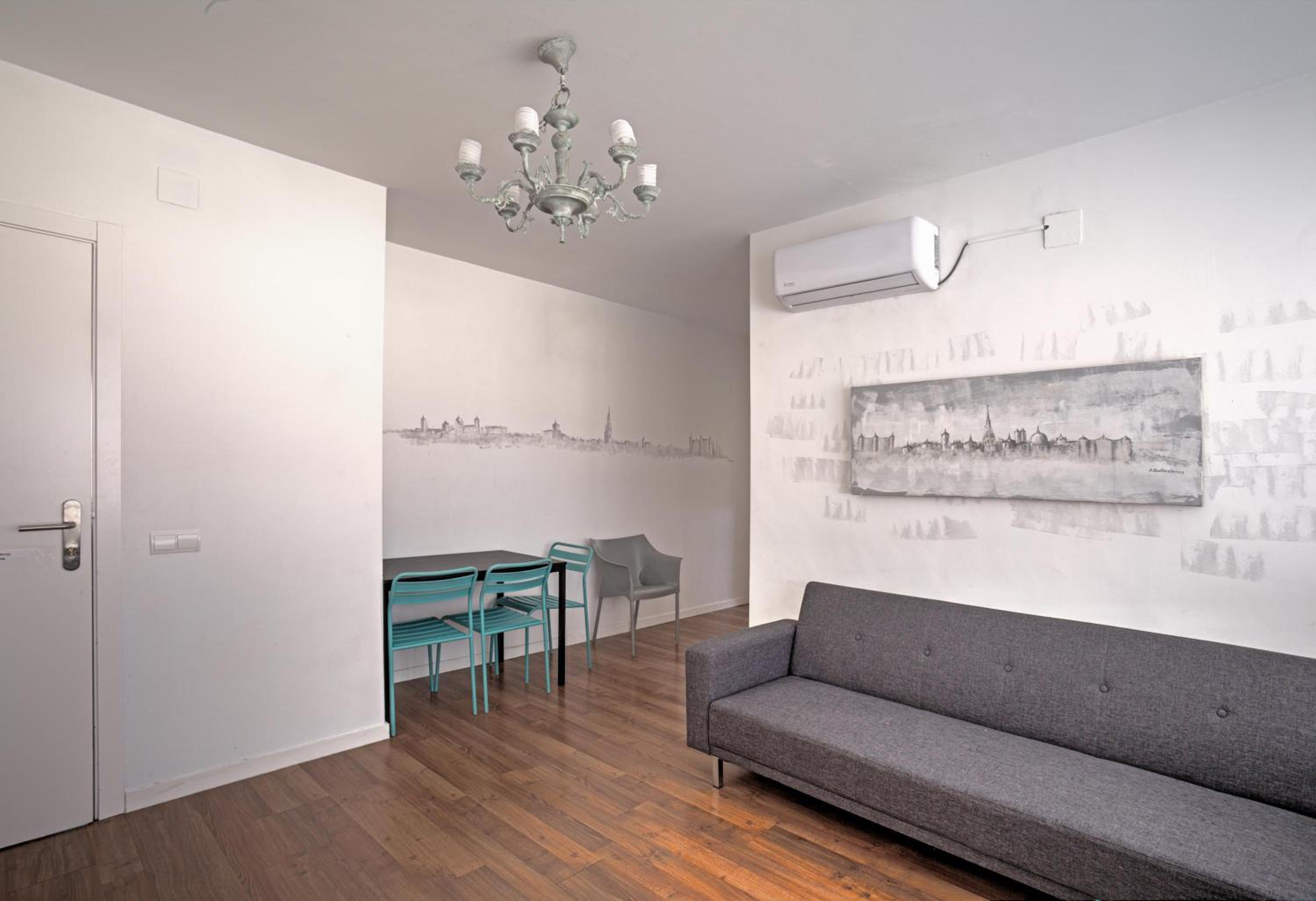 Two-Bedroom Apartment - Photo 15