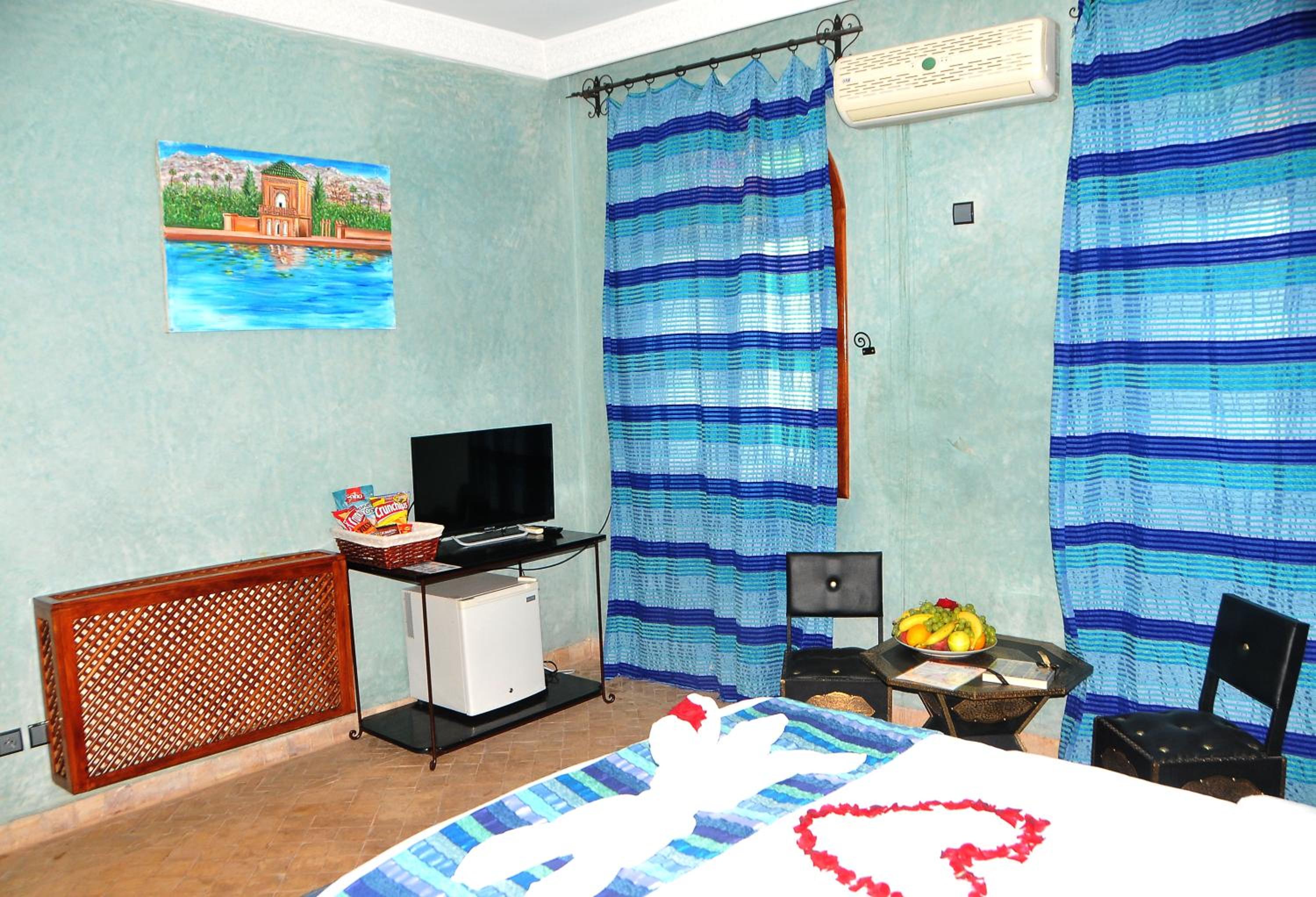 Double Room with Private Bathroom - Photo 1