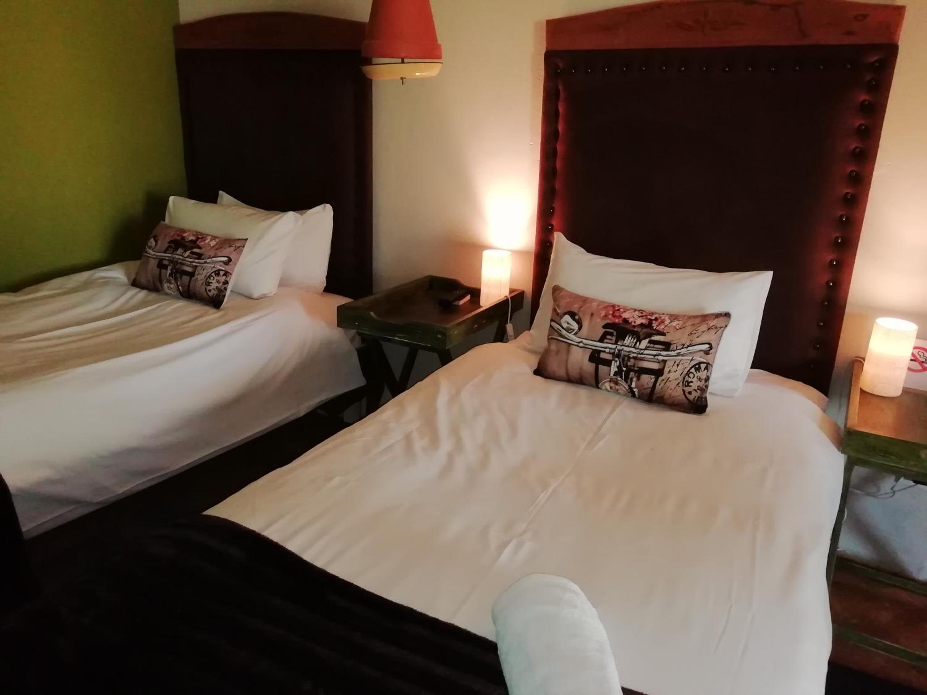 Standard Twin Room photo 1