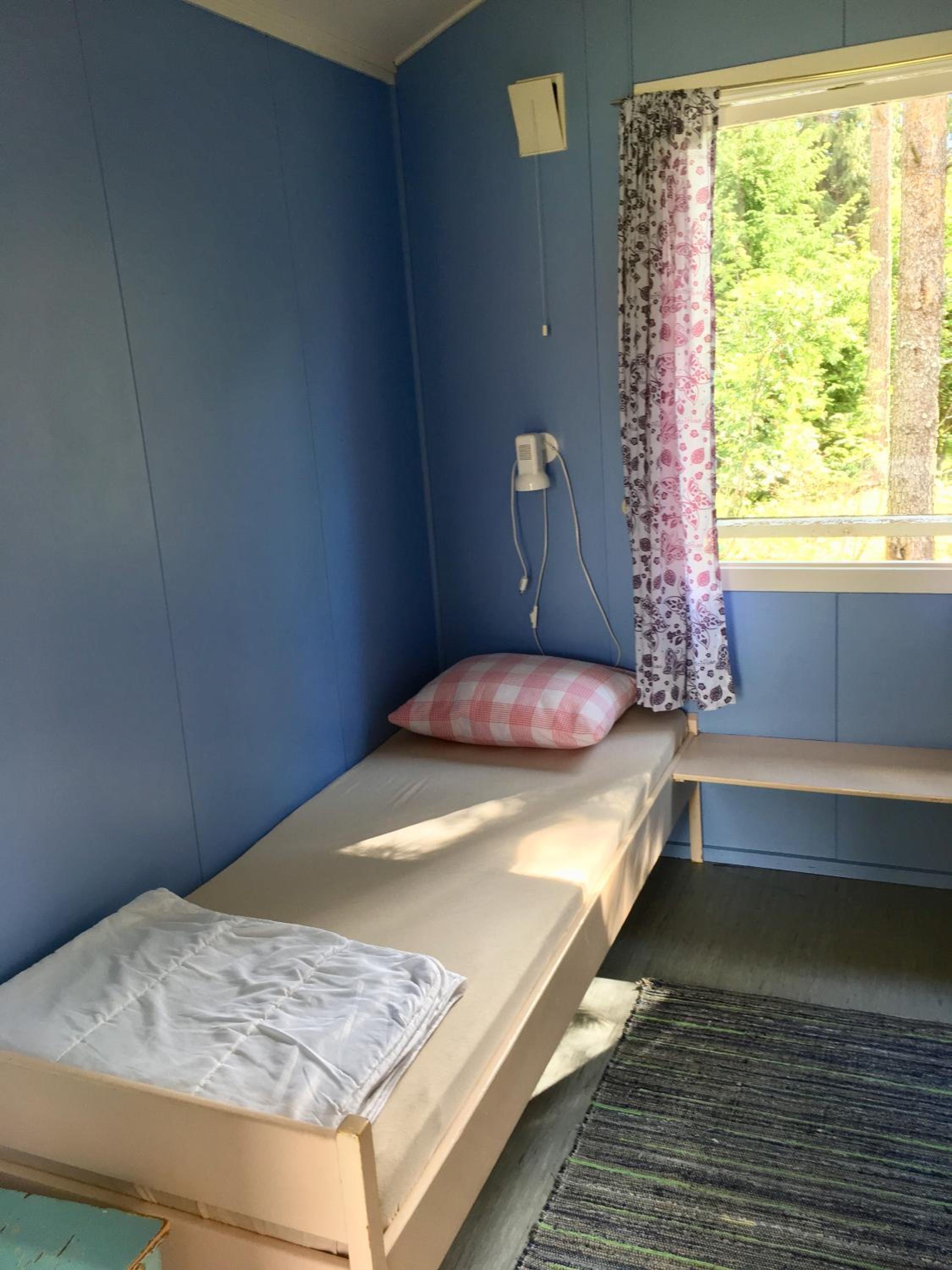 Cottage - Photo 1