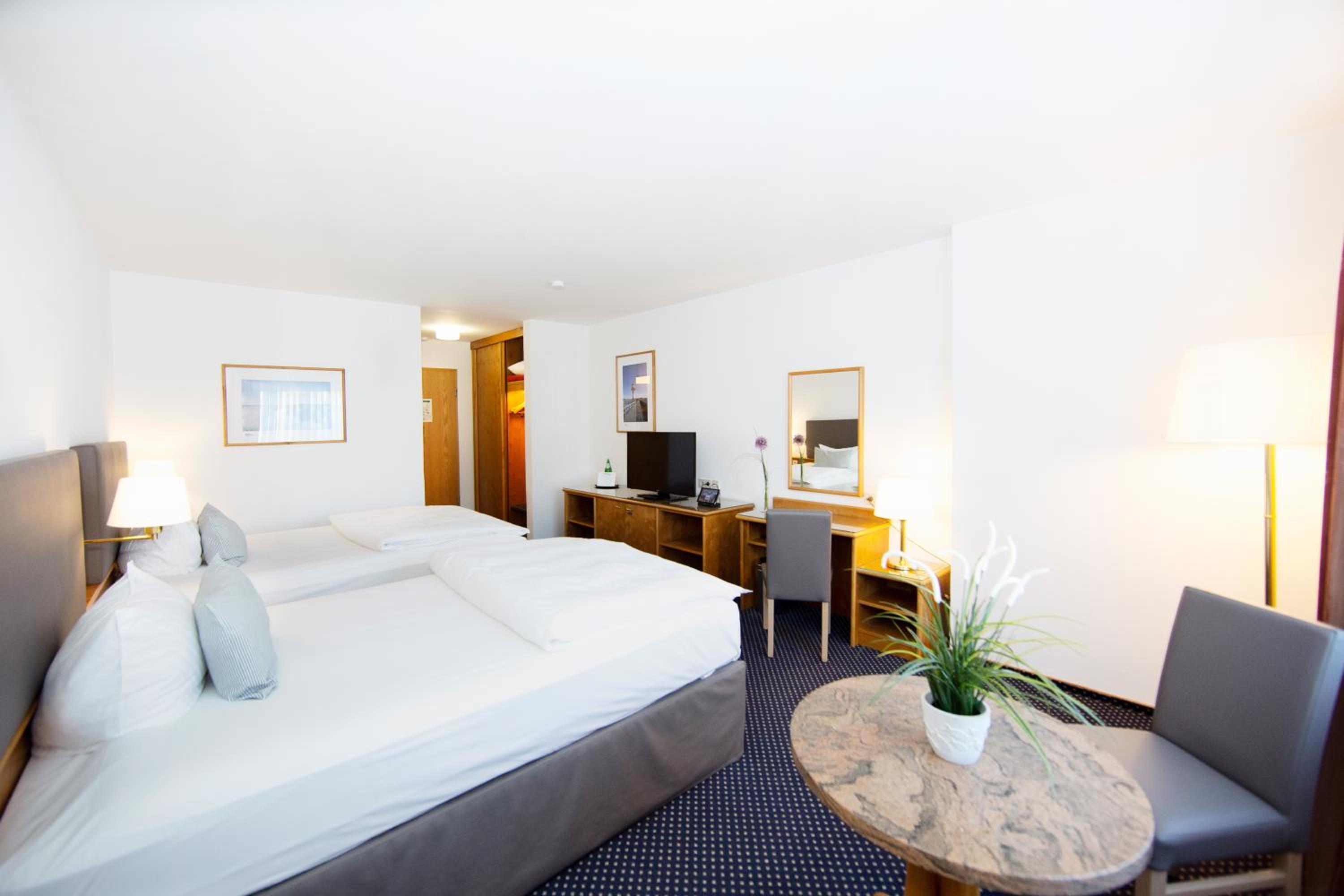 Economy Double Room Landside