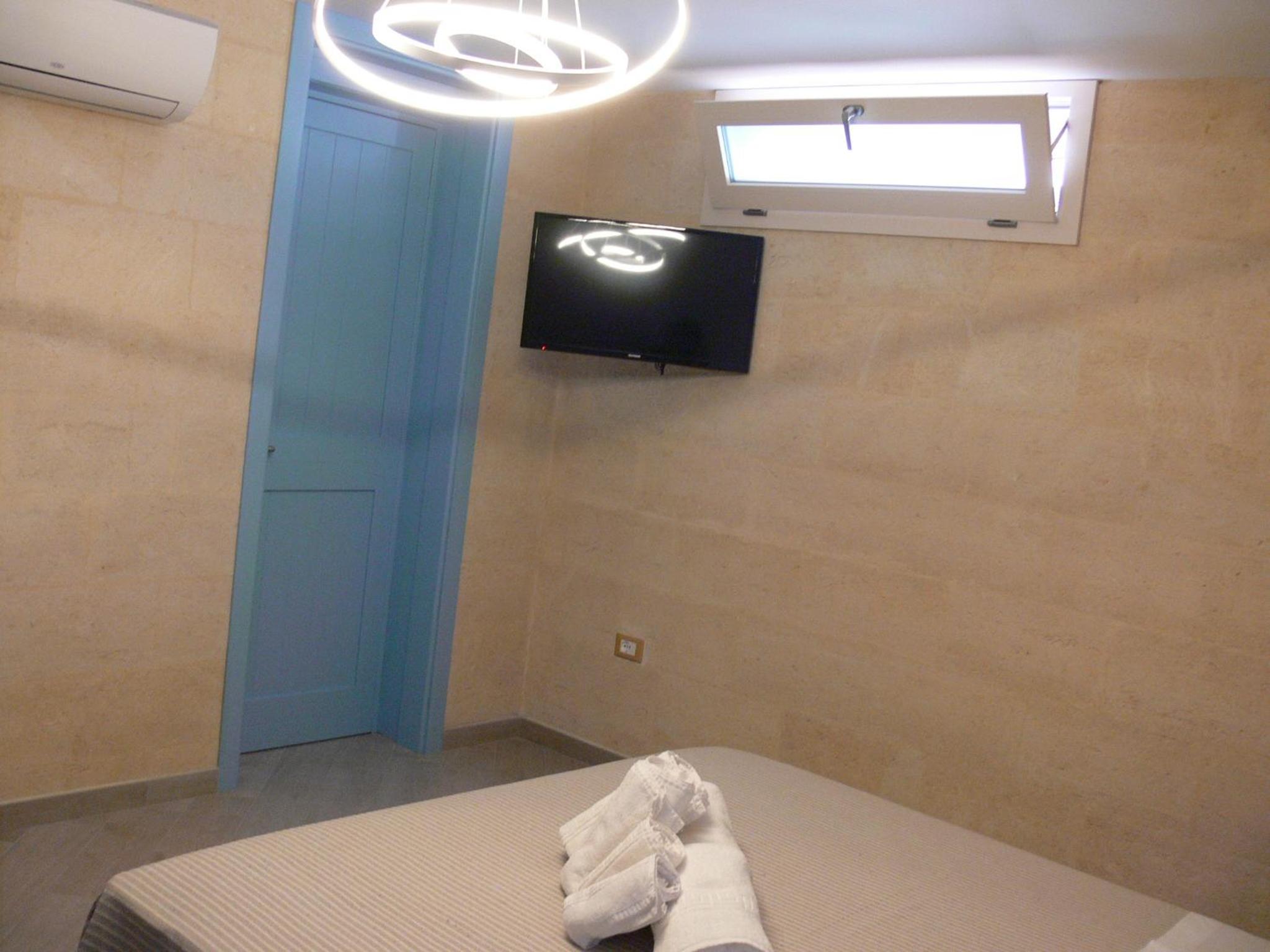 Triple Room with Private Bathroom photo 2