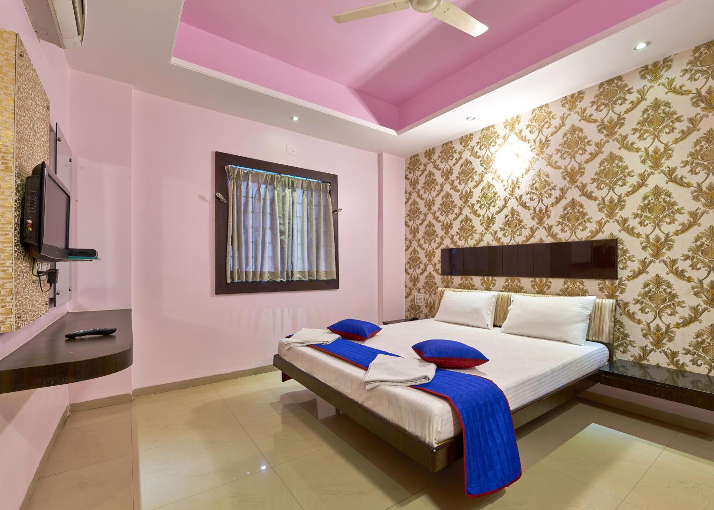 Superior Room AC - Photo 3