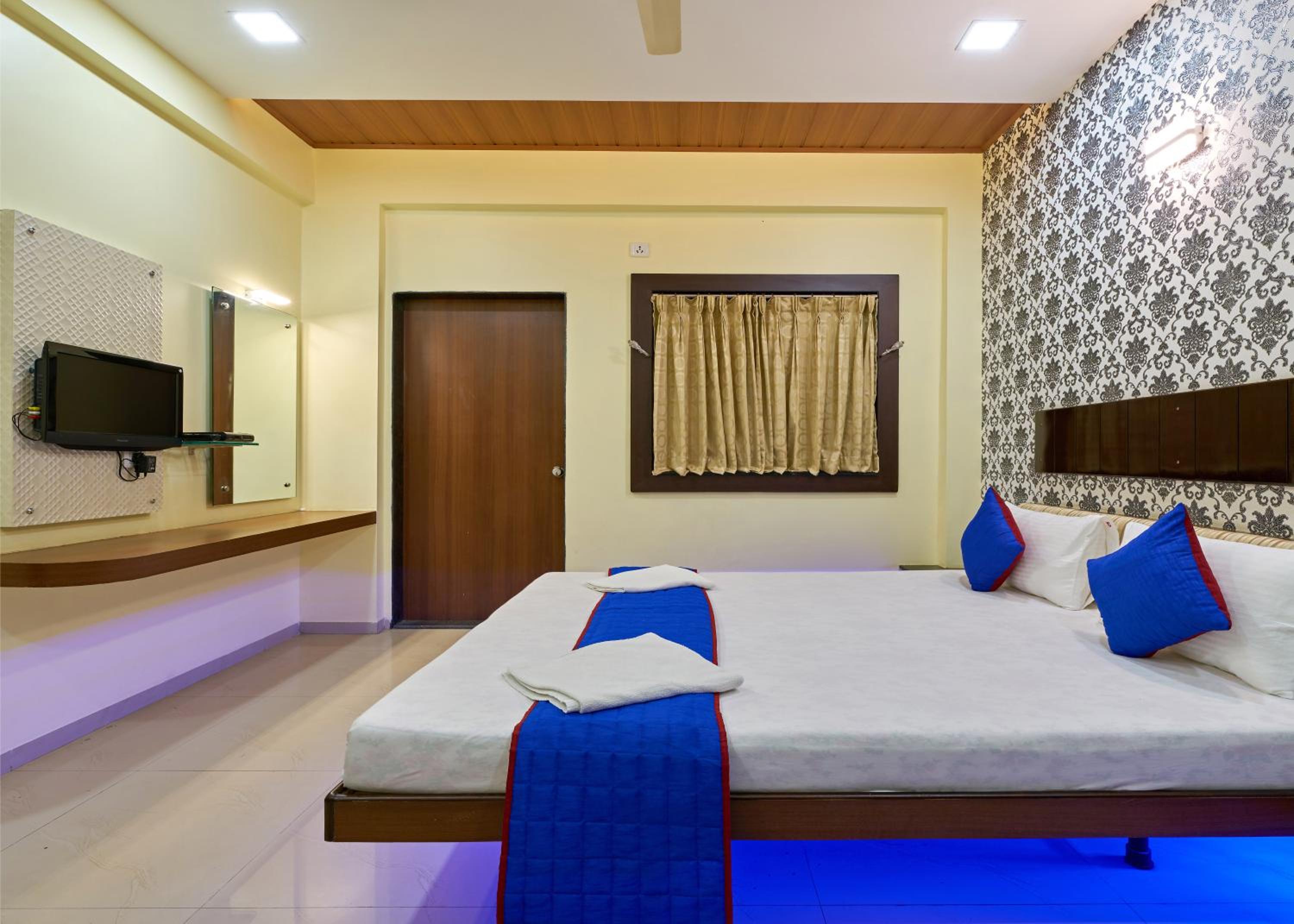 Superior Room AC - Photo 1