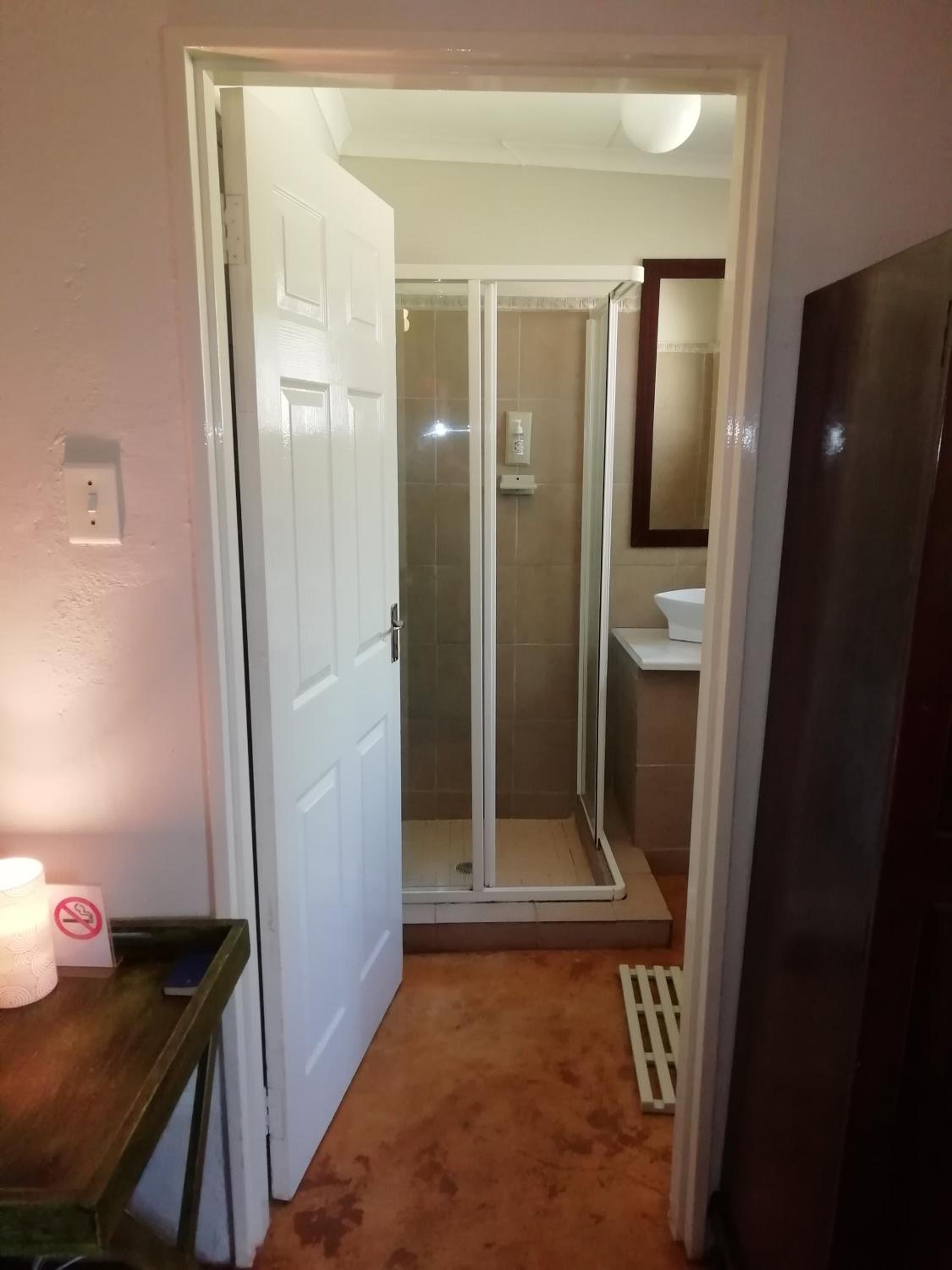 Standard Twin Room photo 3