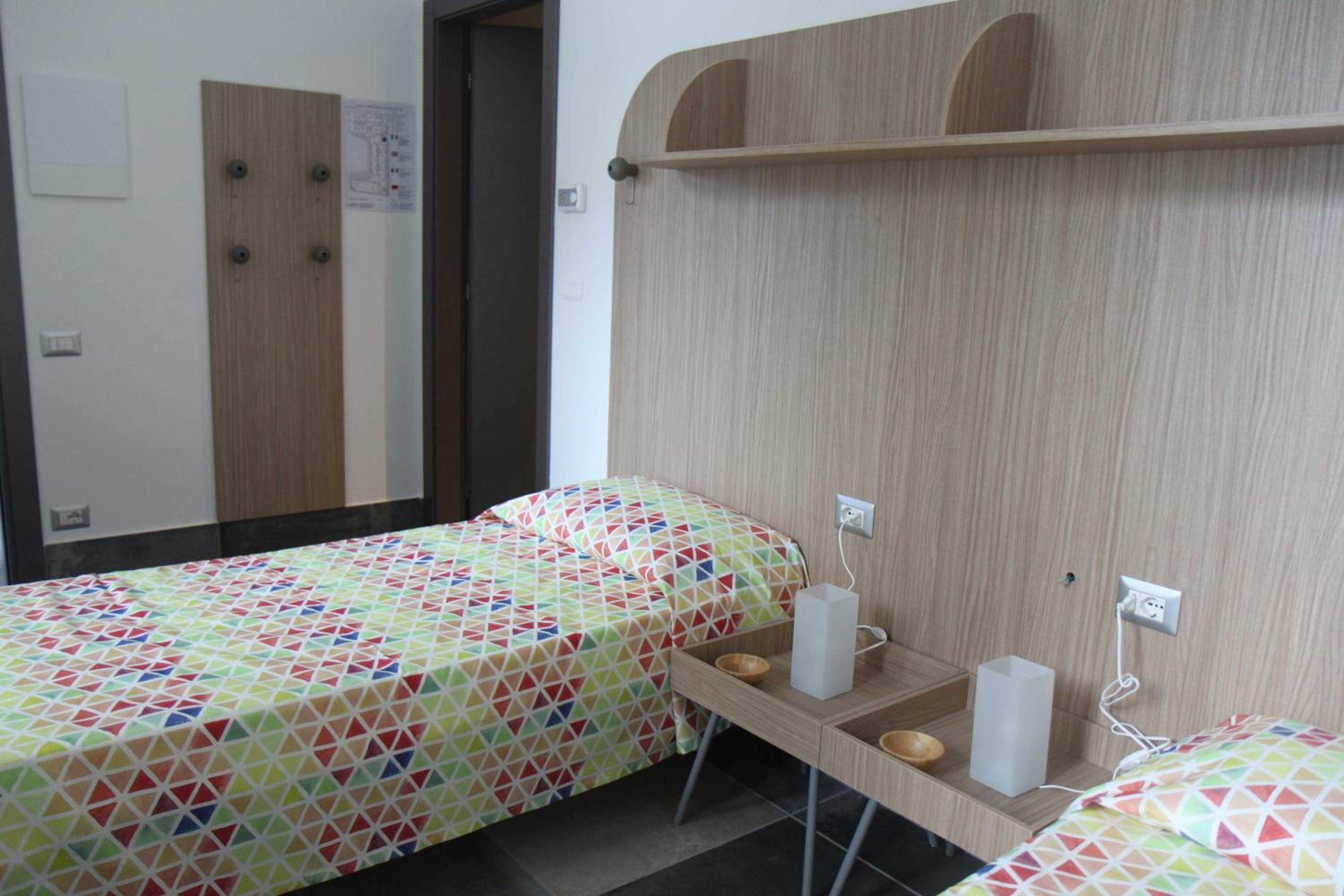 Twin Room with Private Bathroom photo 1