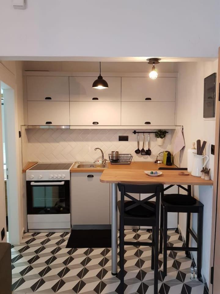 One-Bedroom Apartment - Photo 22