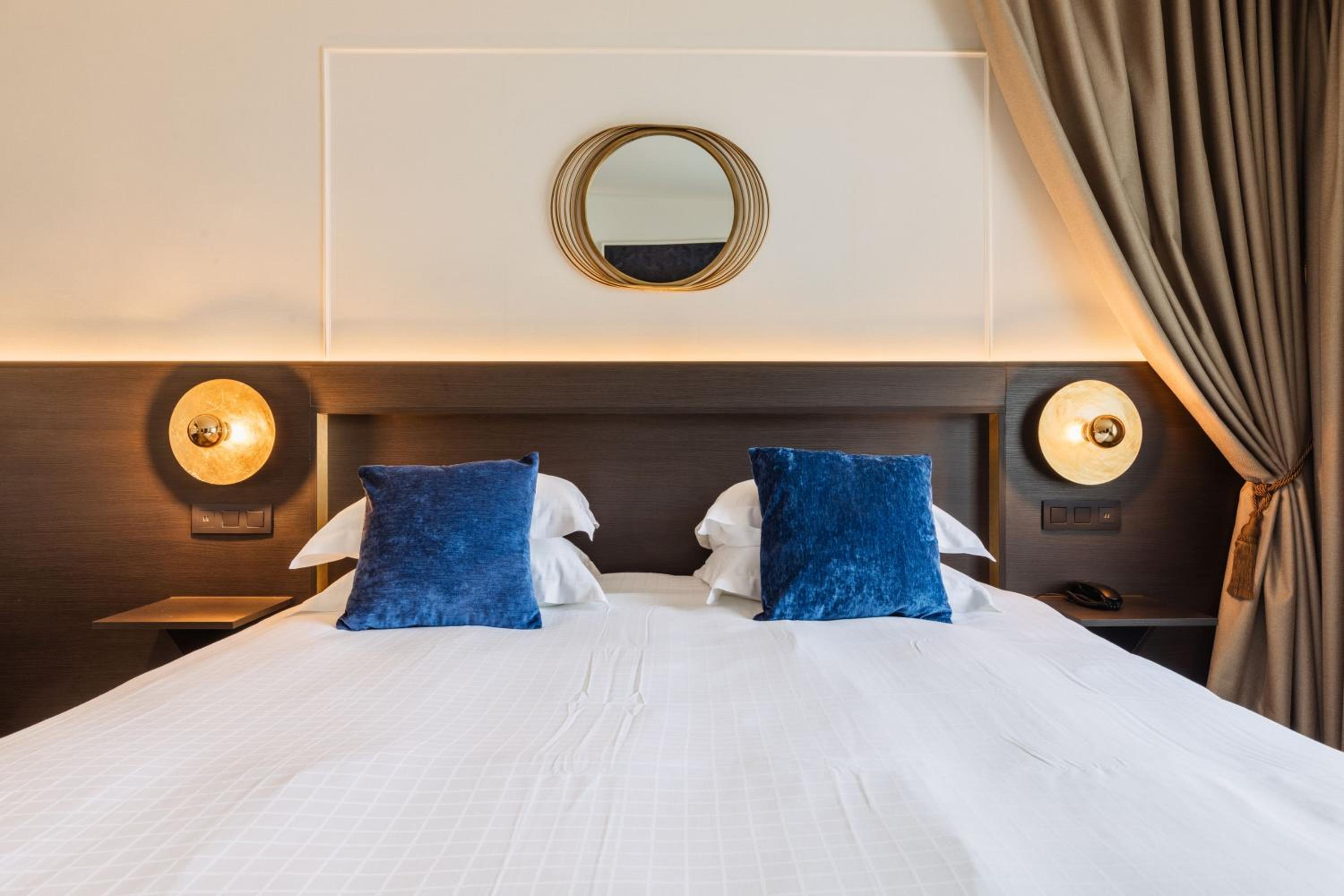 Superior Room - Photo 10