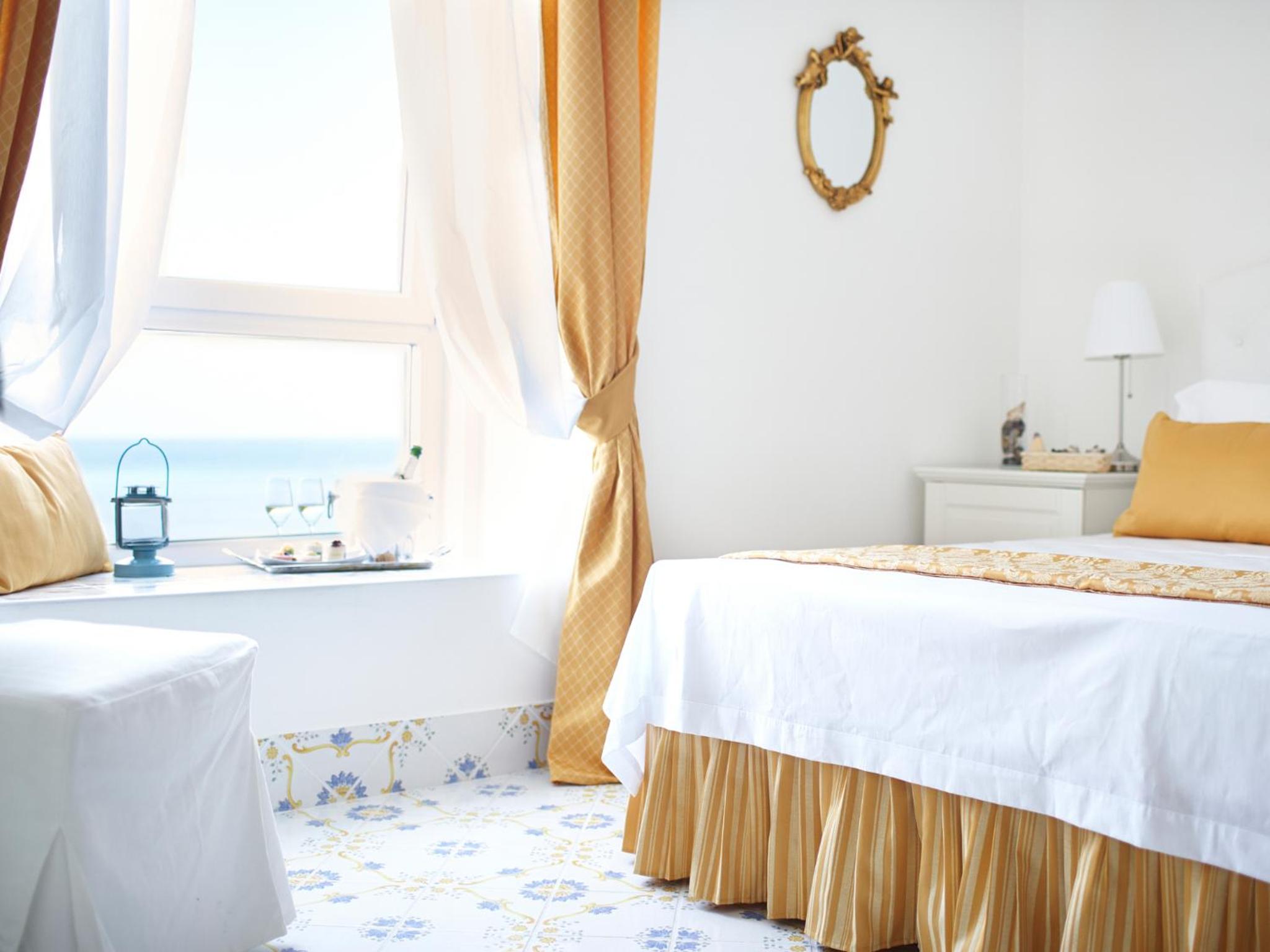 Superior Double or Twin Room with Sea View - Photo 2