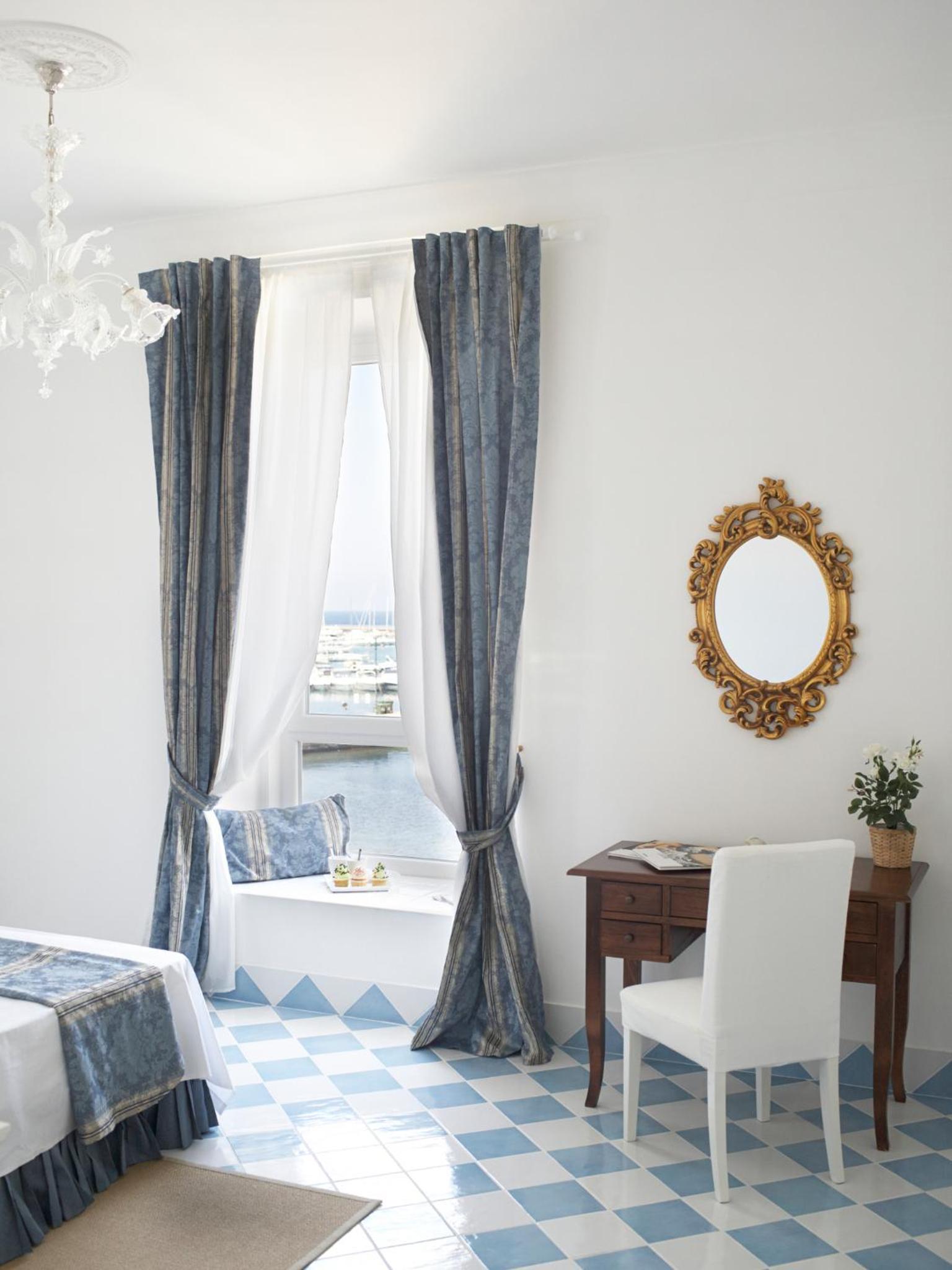 Superior Double or Twin Room with Sea View - Photo 4