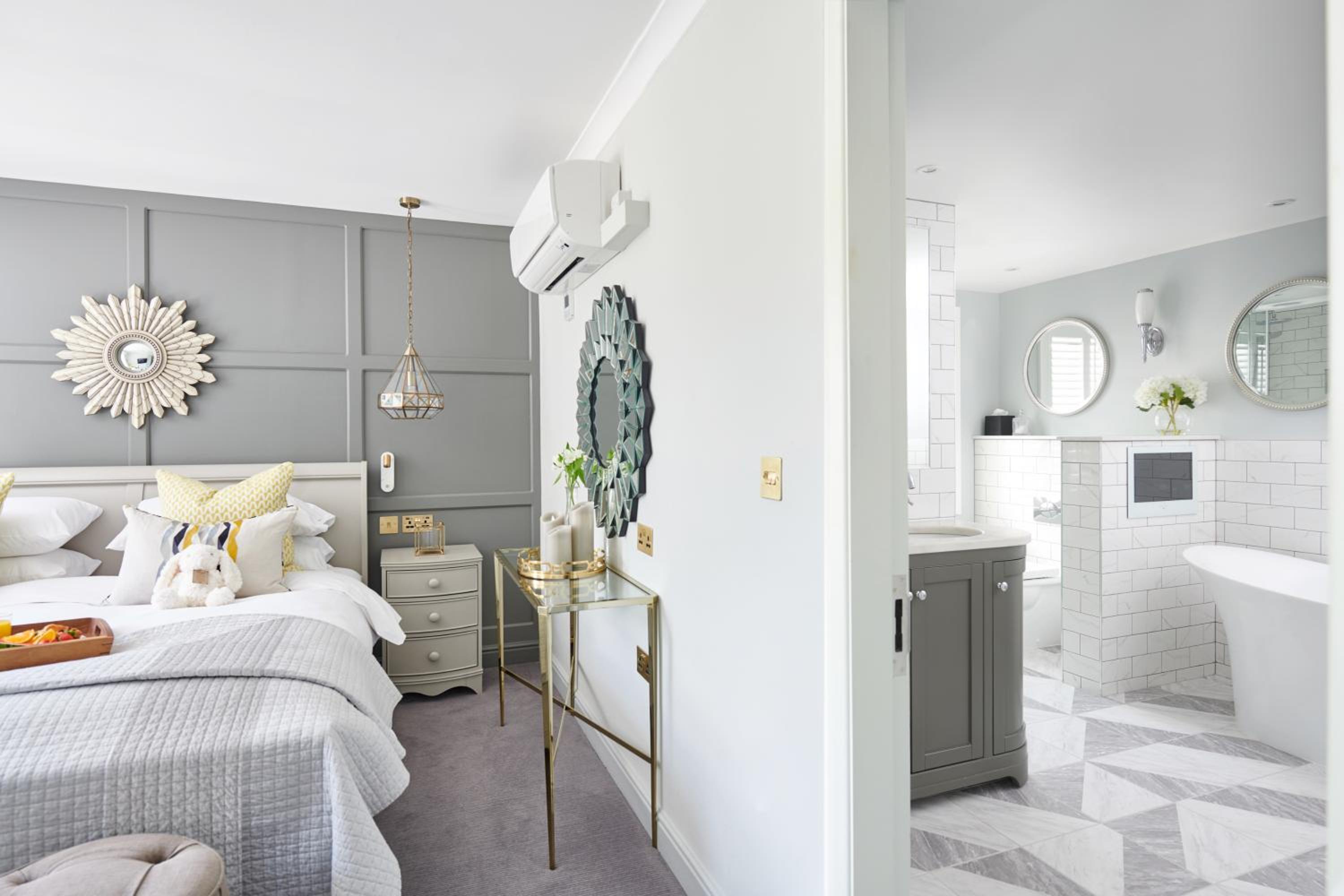 Suite - Photo 8