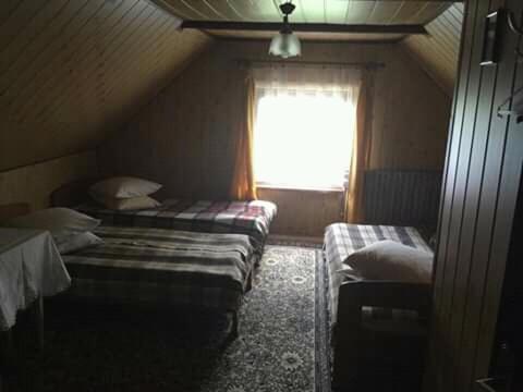 Quadruple Room with Shared Bathroom photo 3